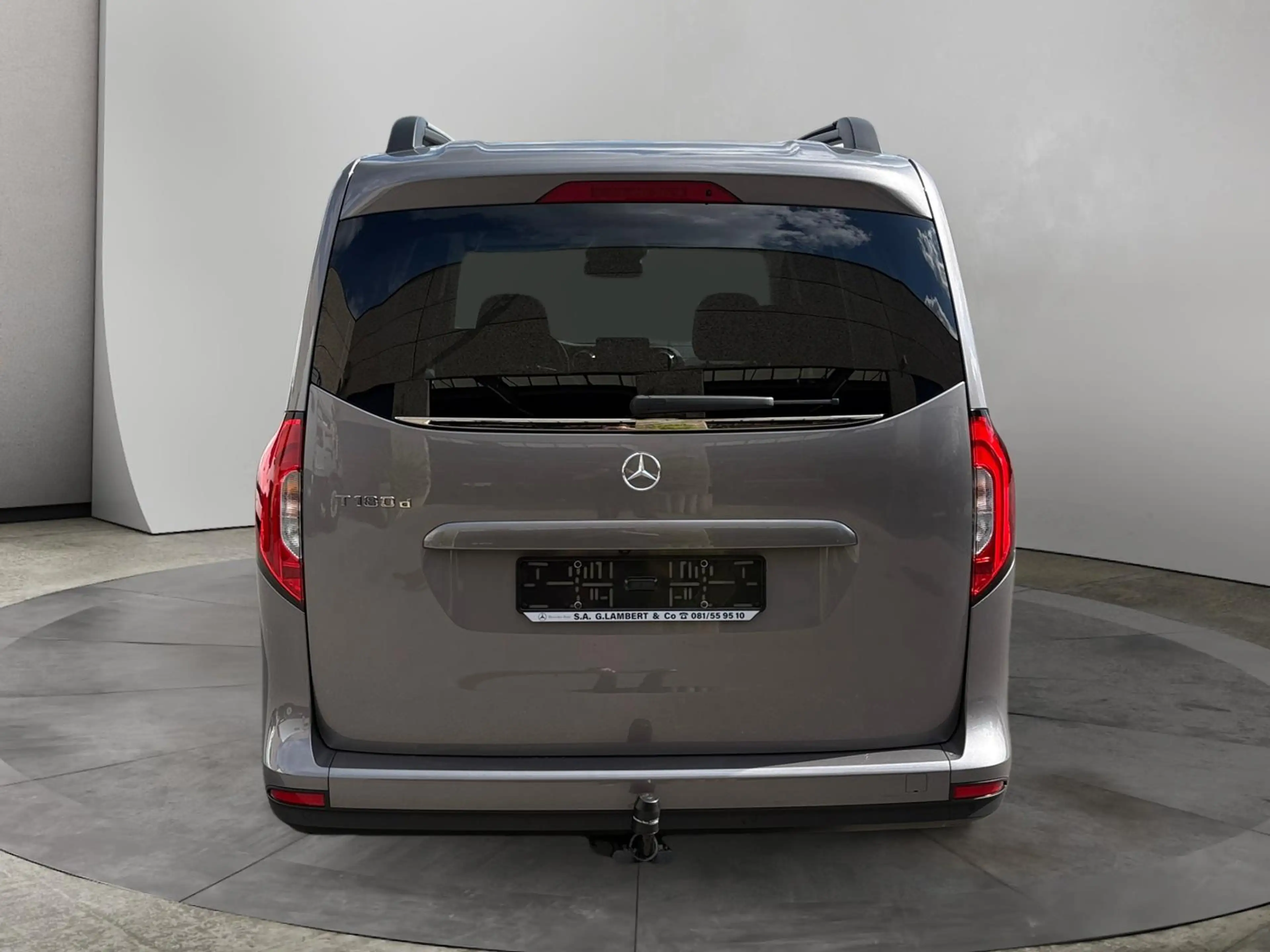 Mercedes-Benz T-Class T180d L1 — photo 5