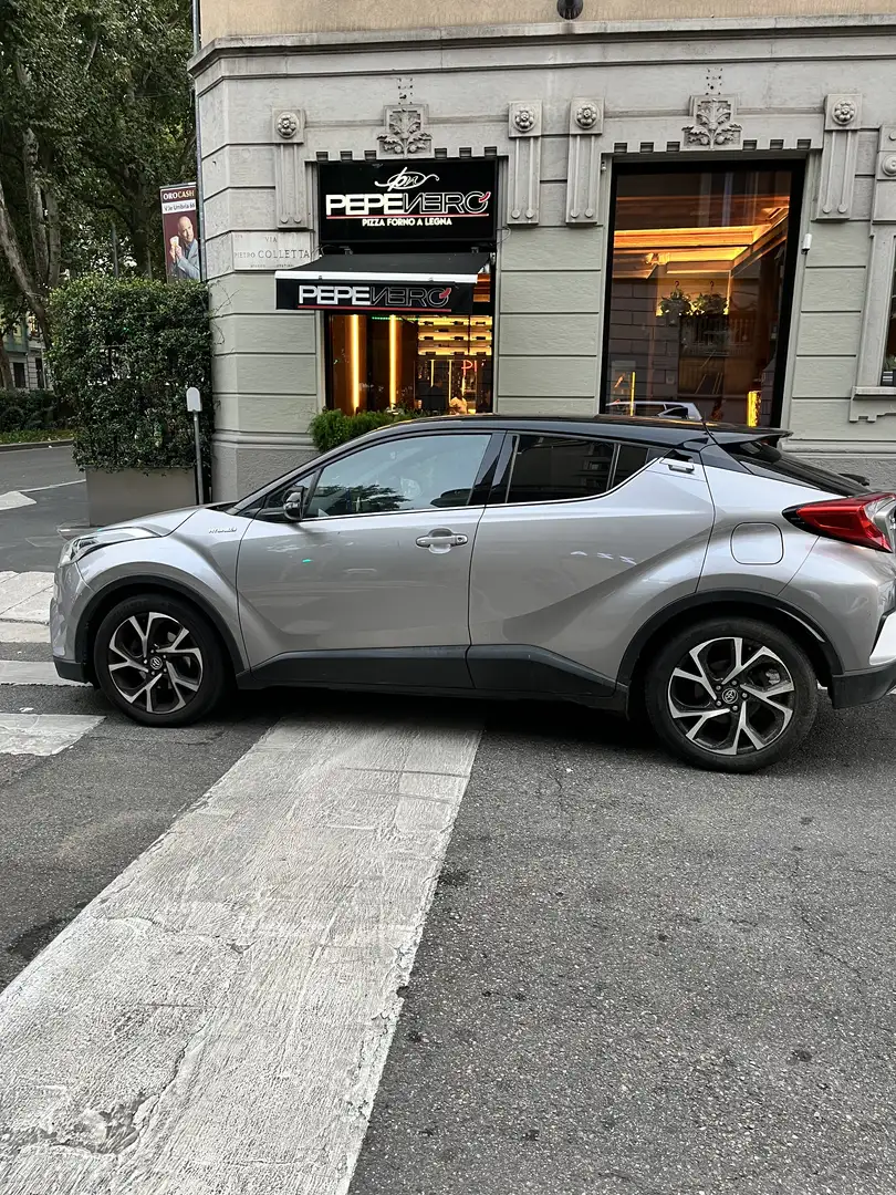 Toyota C-HR style - 2