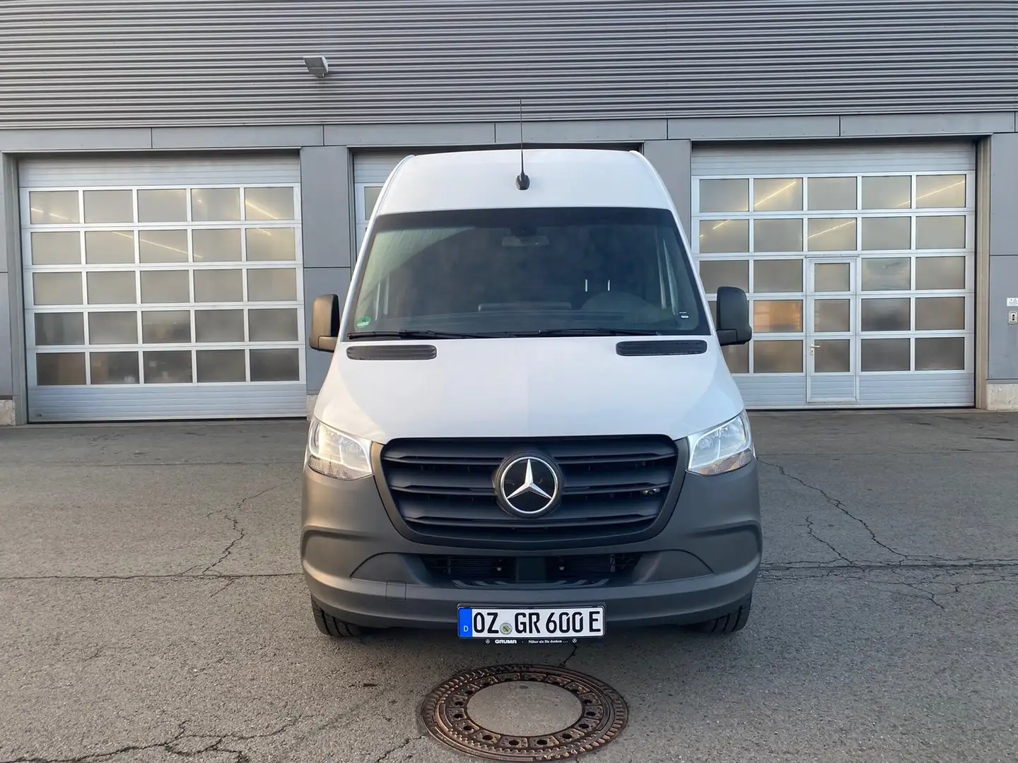 Mercedes-Benz Sprinter eSprinter 312 Kasten HOCH+SITZHZ+HOLZ+ 47 kWh White - 2