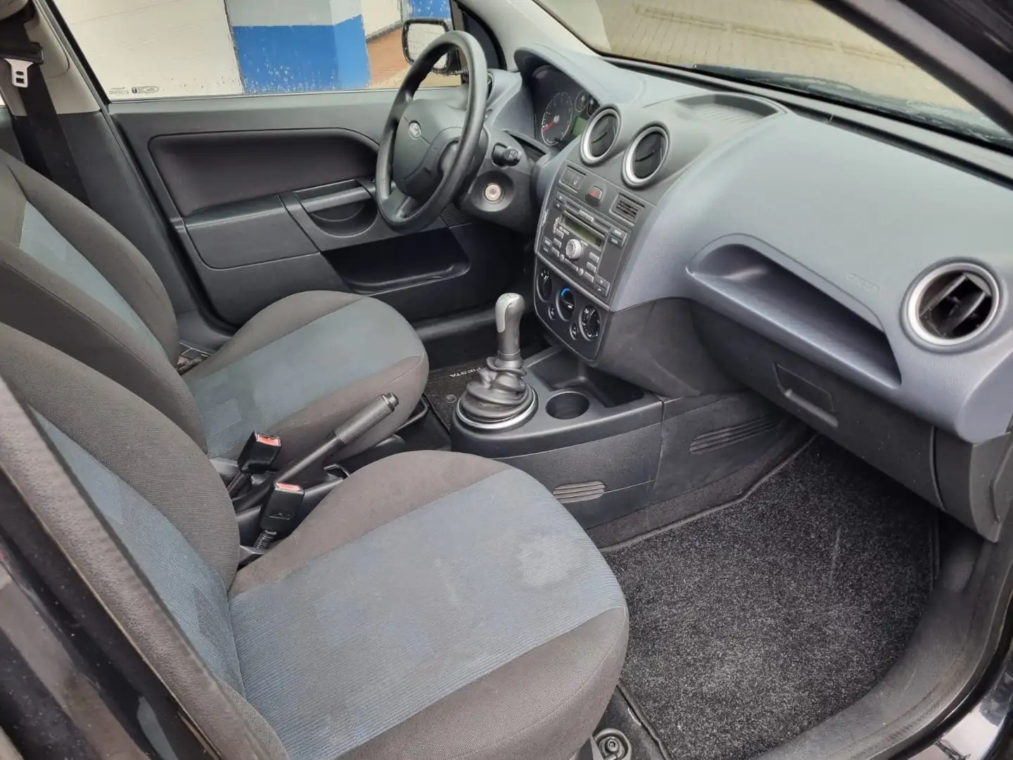 Ford Fiesta 1.3 Klimaanlage Schwarz - 2