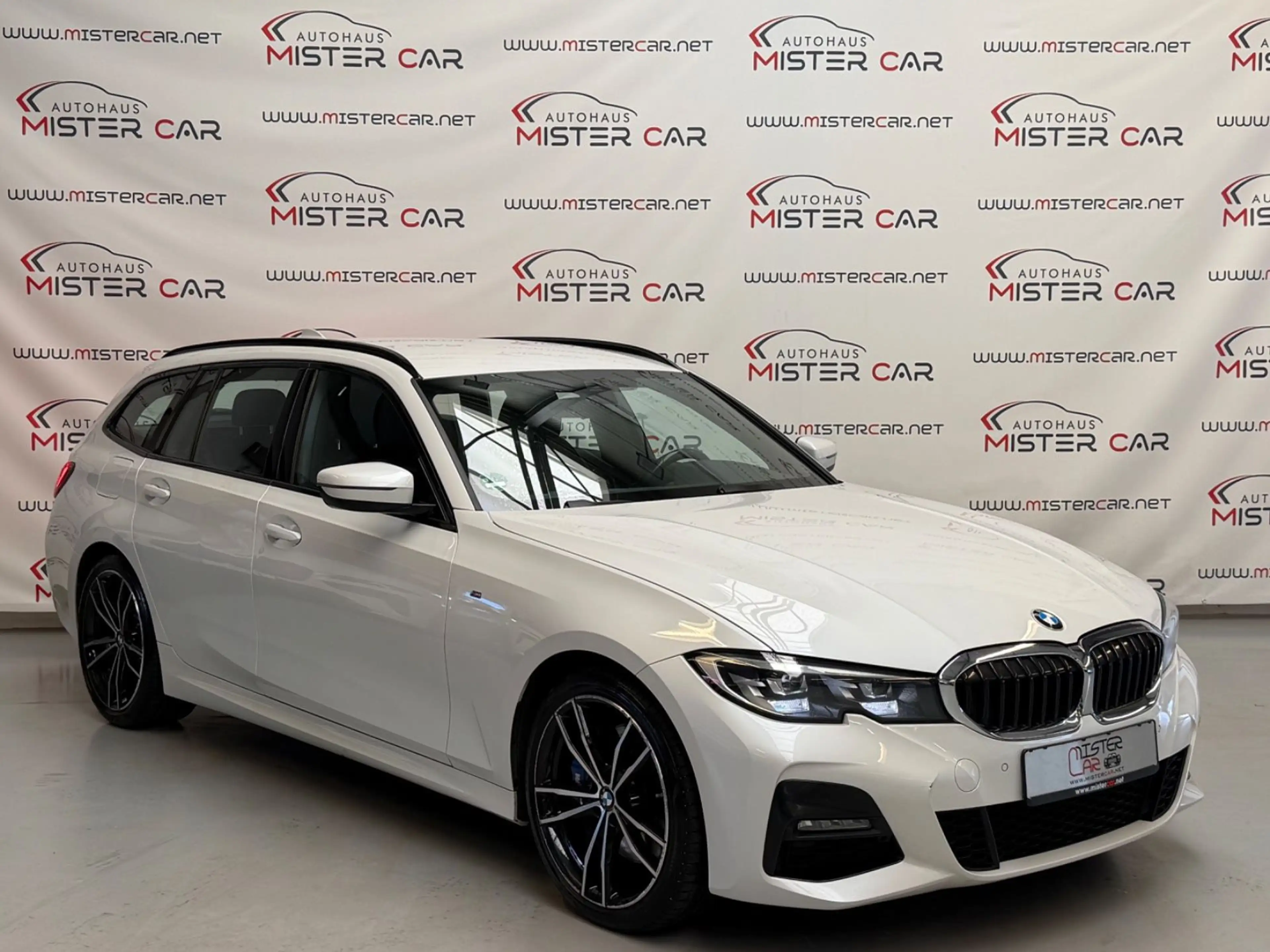 BMW 330 d xDrive M Sport LIVE/LED/NAVI/M BREMSE/19ALU — photo 4