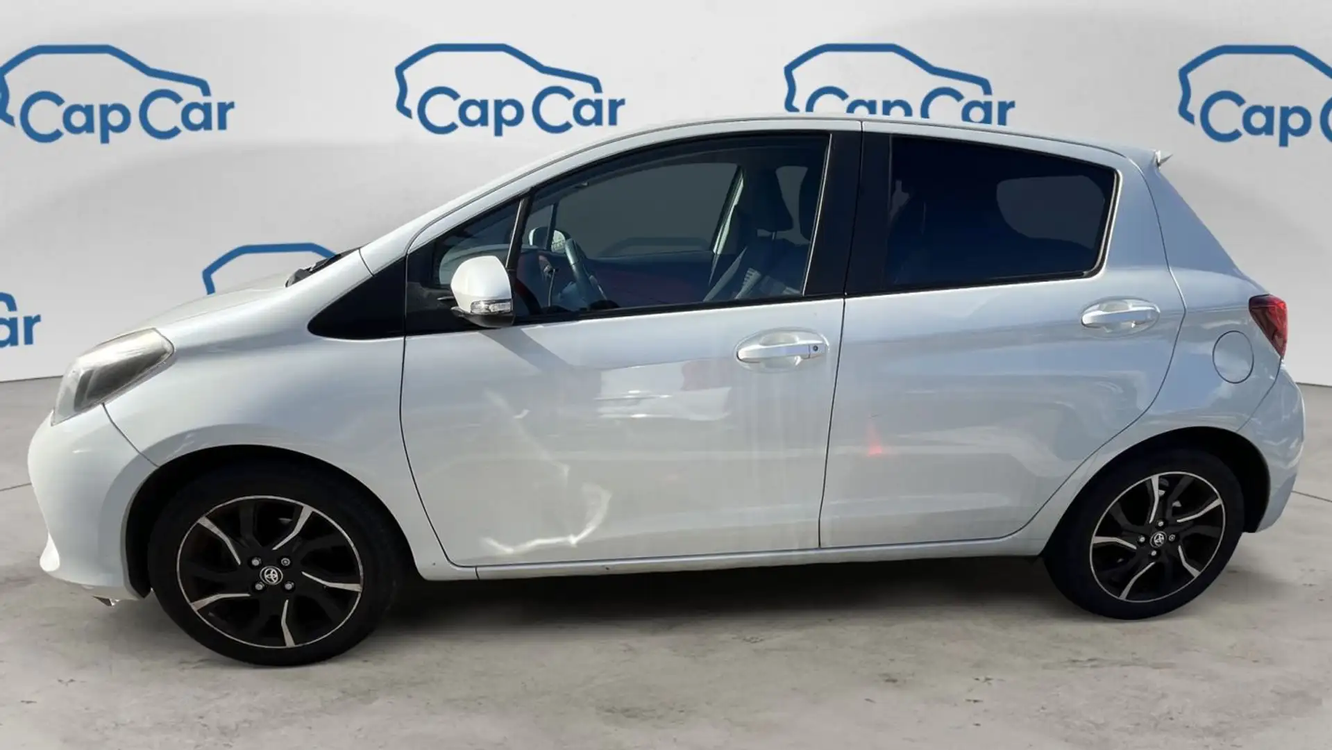 Toyota Yaris 1.3 VVT-i 99 Style Blanc - 2