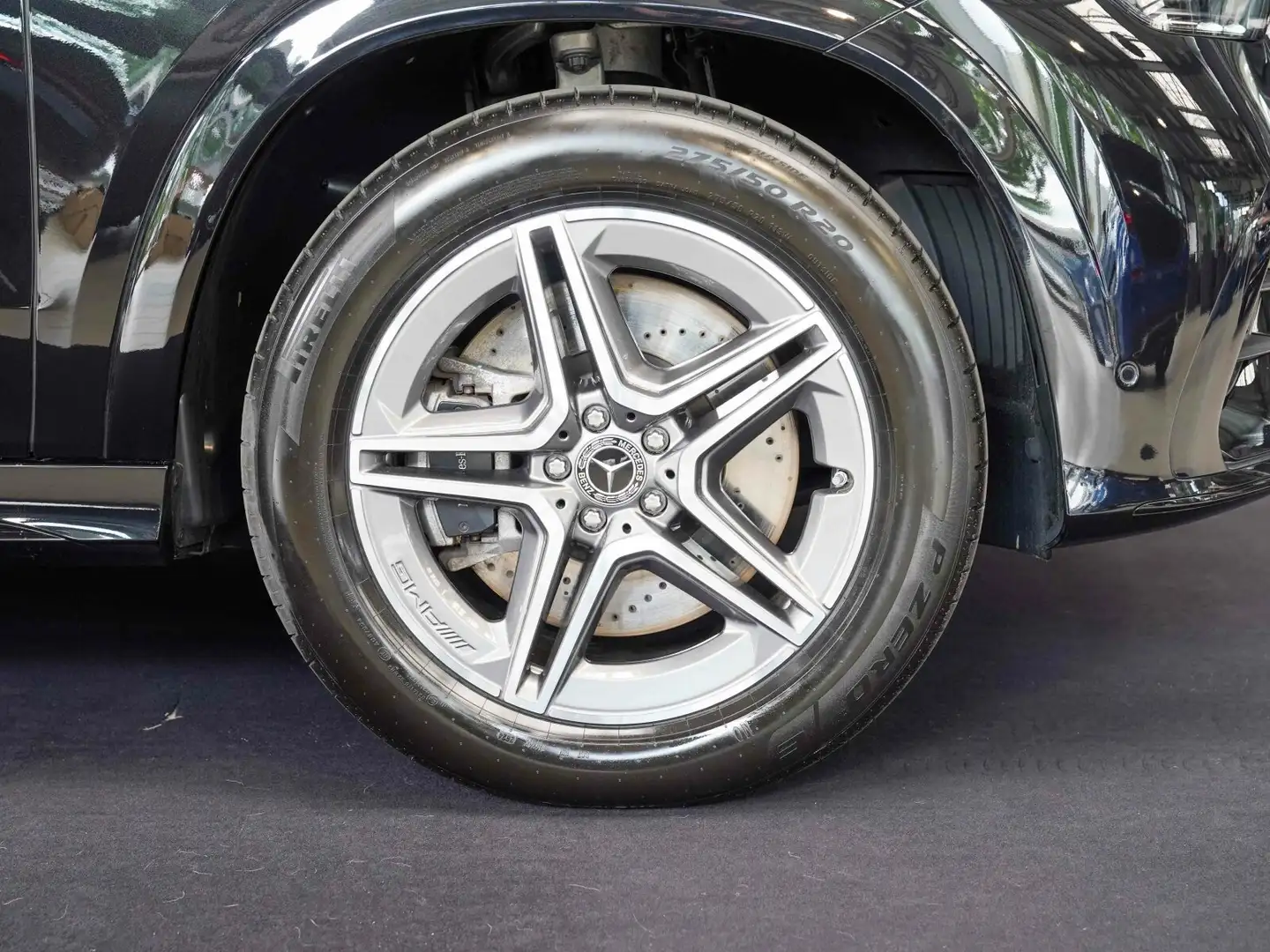 Mercedes-Benz GLE 450 GLE 450 d 4M AMG Line Night AIR Head-up Pano AHK Black - 2
