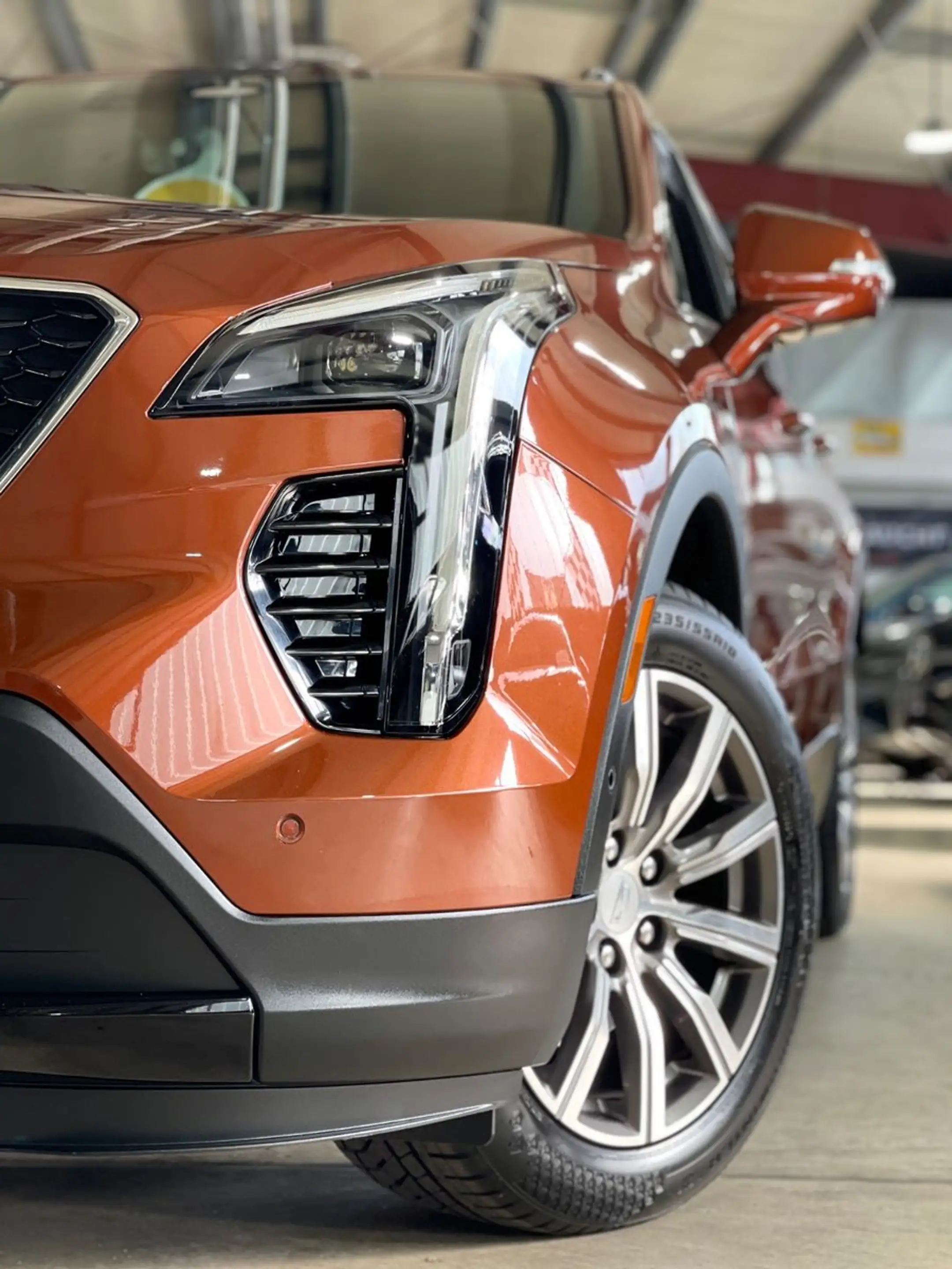 Cadillac XT4 PREMIUM LUXURY AWD+BOSE+360°+LEDER+GARANTIE — photo 2