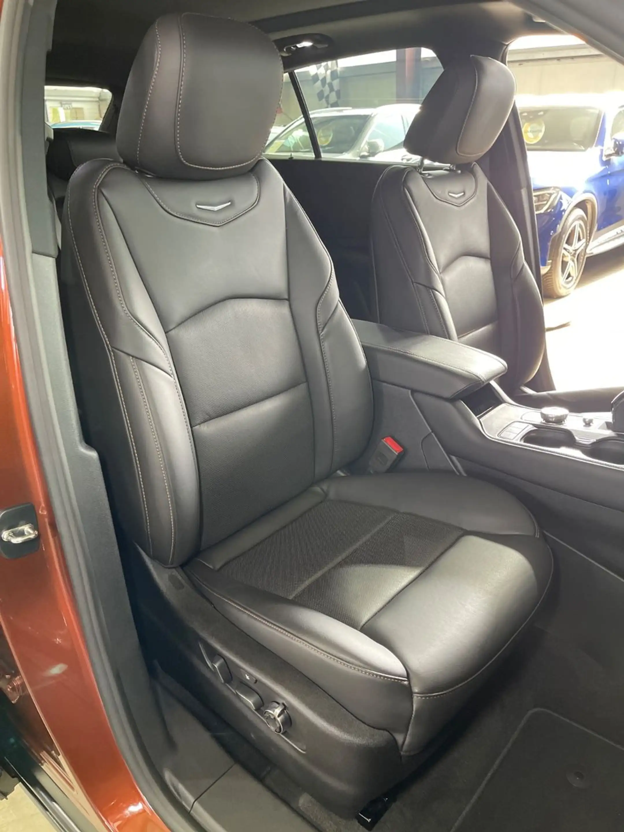 Cadillac XT4 PREMIUM LUXURY AWD+BOSE+360°+LEDER+GARANTIE — photo 24