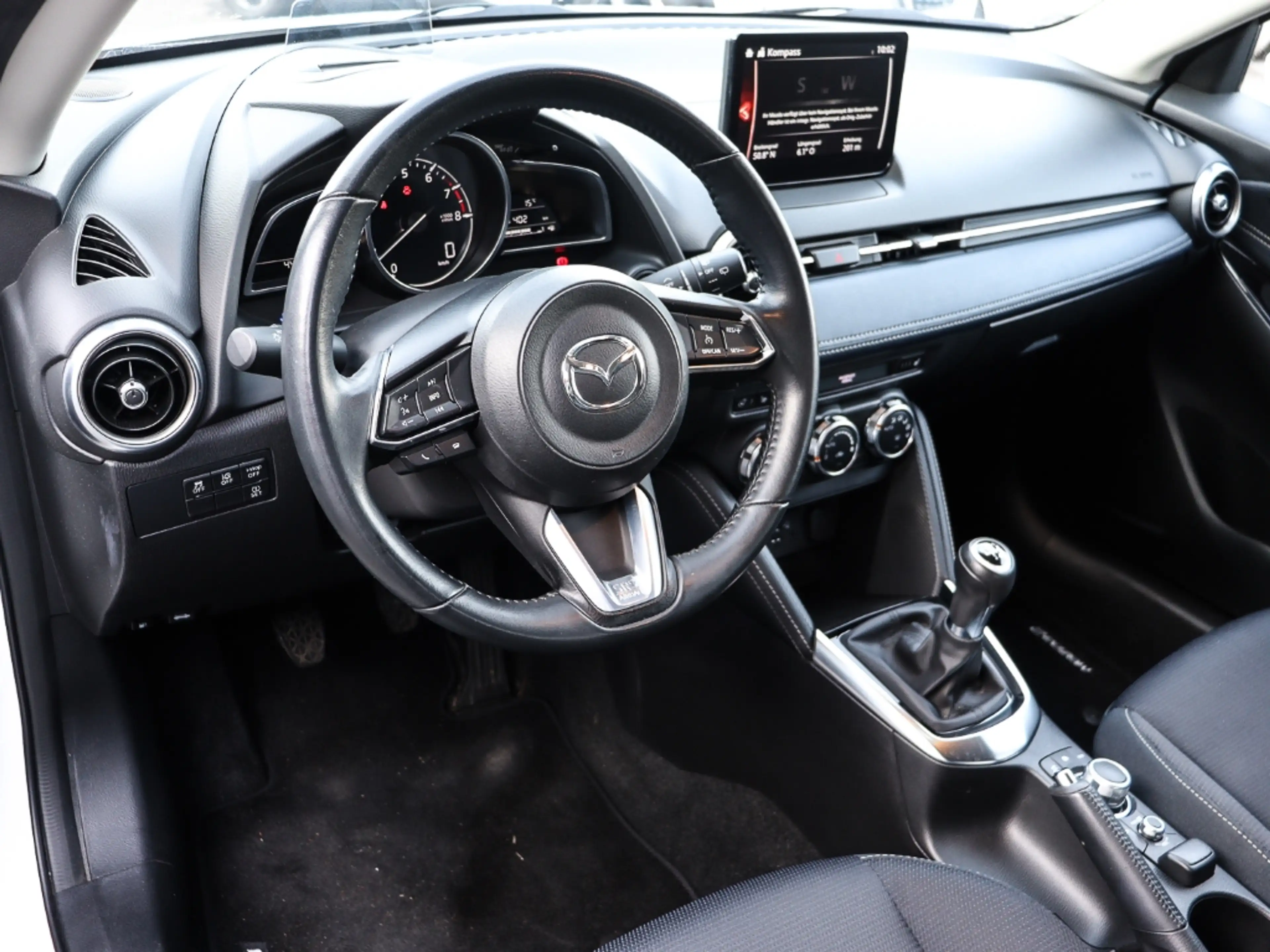 Mazda 2 SKYACTIV-G 90 M Hybrid 6GS SPORTS-Line TECHNIK-Pak — photo 6