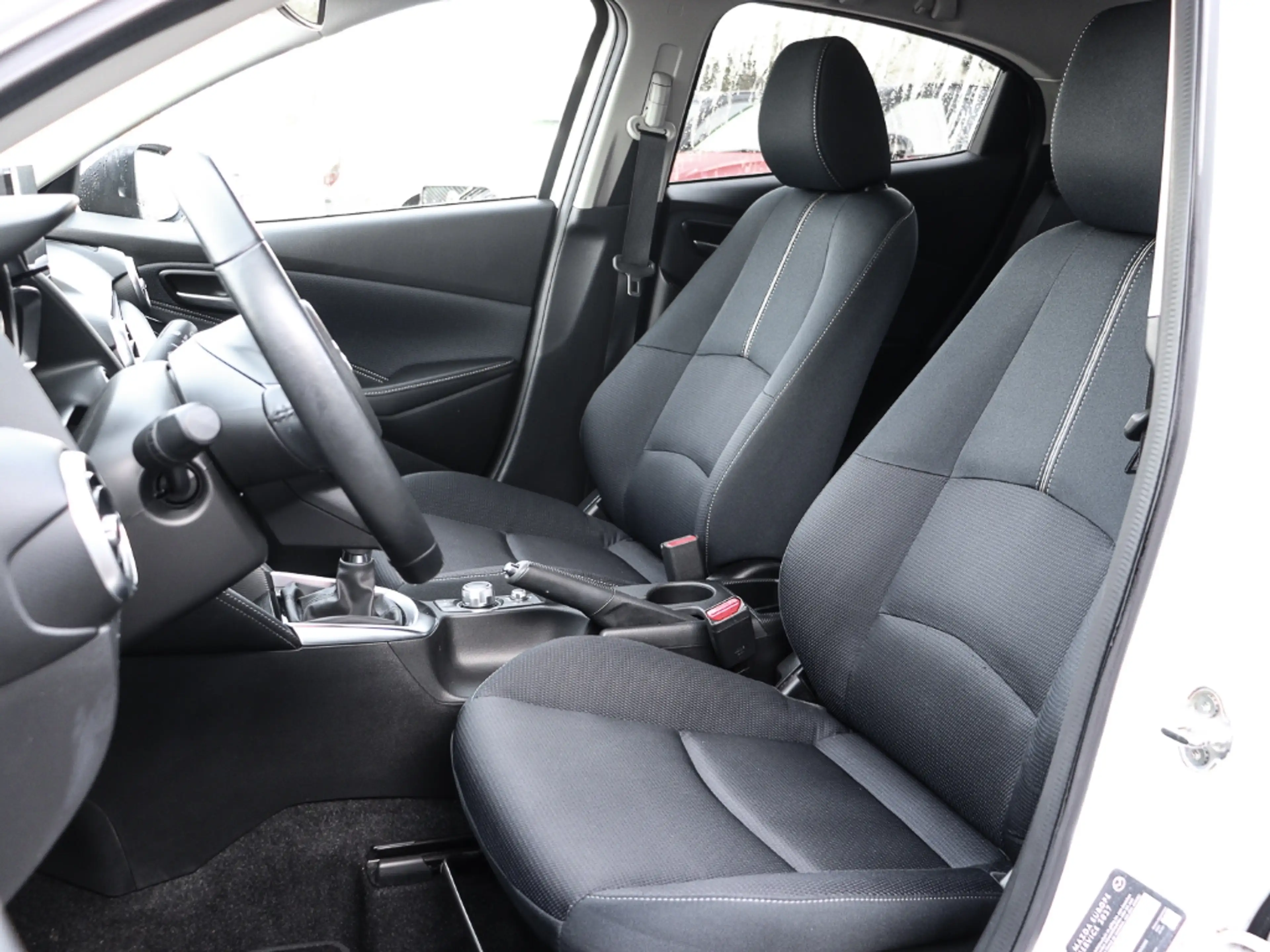 Mazda 2 SKYACTIV-G 90 M Hybrid 6GS SPORTS-Line TECHNIK-Pak — photo 9