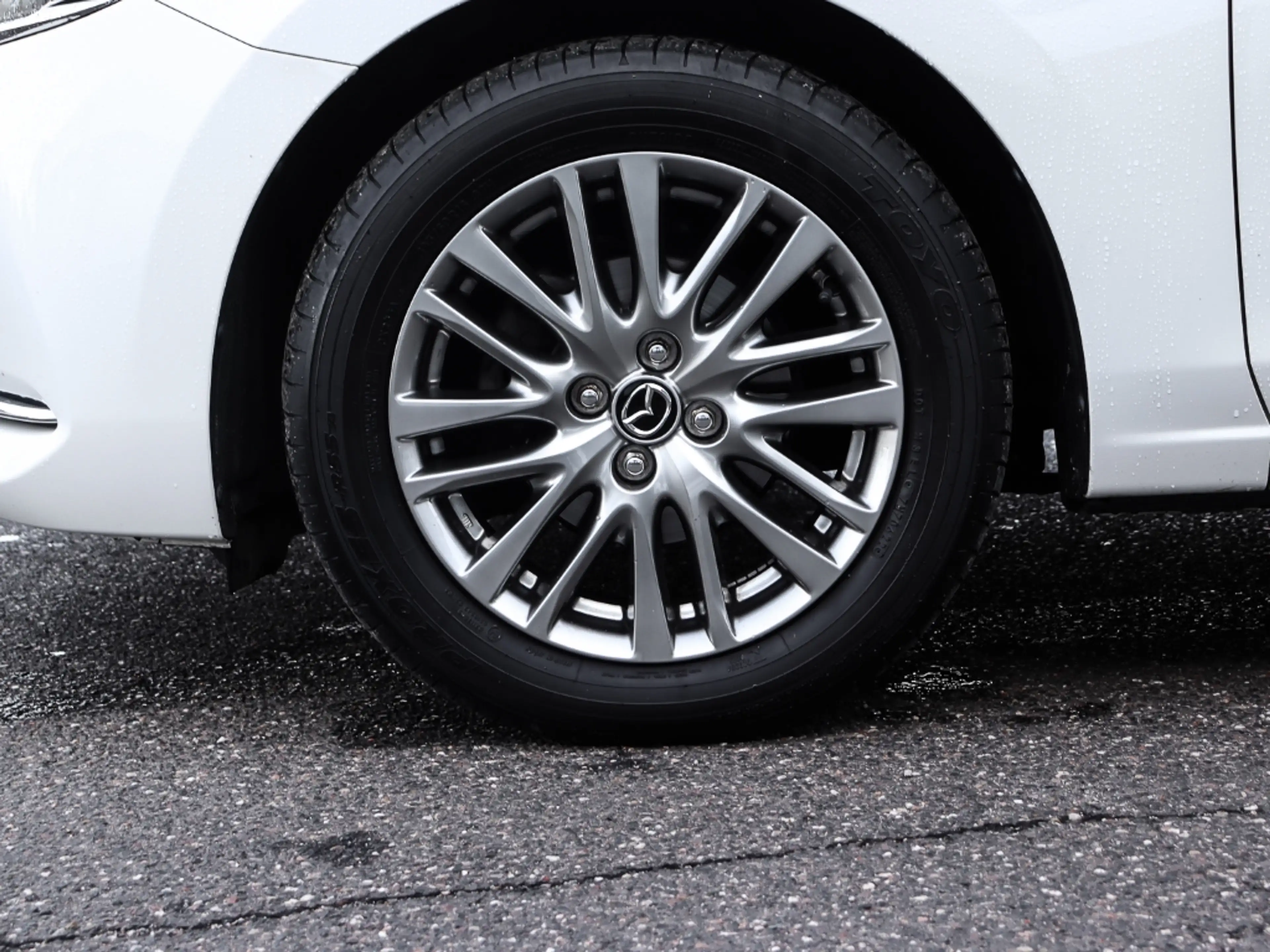 Mazda 2 SKYACTIV-G 90 M Hybrid 6GS SPORTS-Line TECHNIK-Pak — photo 5