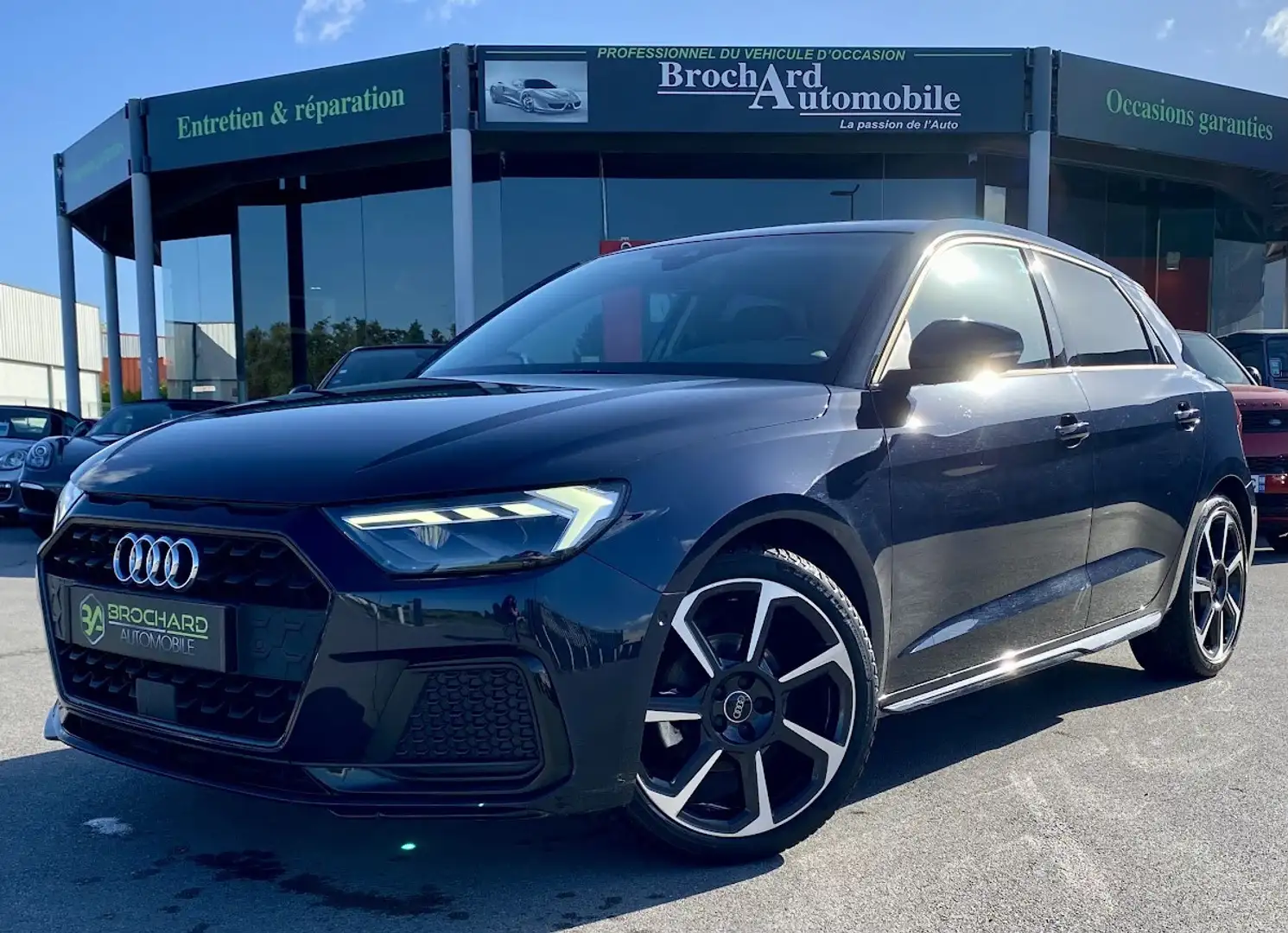 Audi A1 Sportback 35 TFSI / 1.5l 150 CH BVA 7 / Design Luxe Bleu - 1