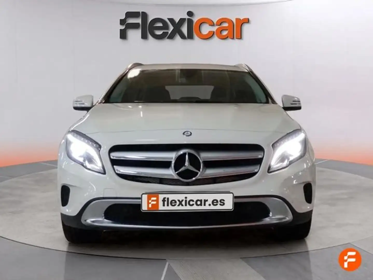 Mercedes-Benz GLA 200 200d Urban Blanco - 2