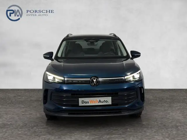 Volkswagen Tiguan view 2