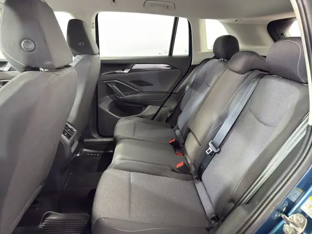 Volkswagen Tiguan view 15