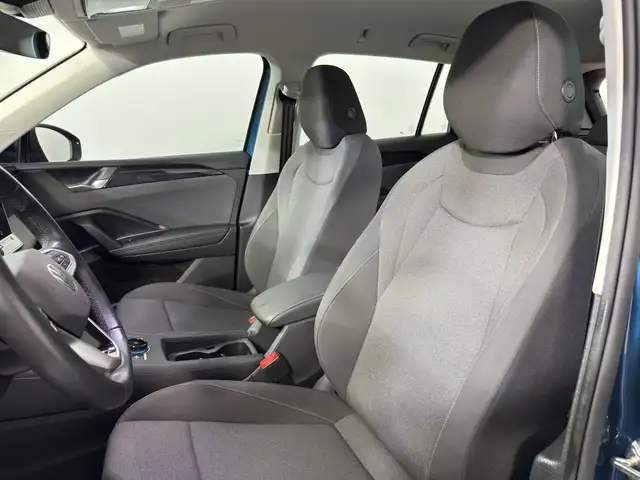 Volkswagen Tiguan view 13