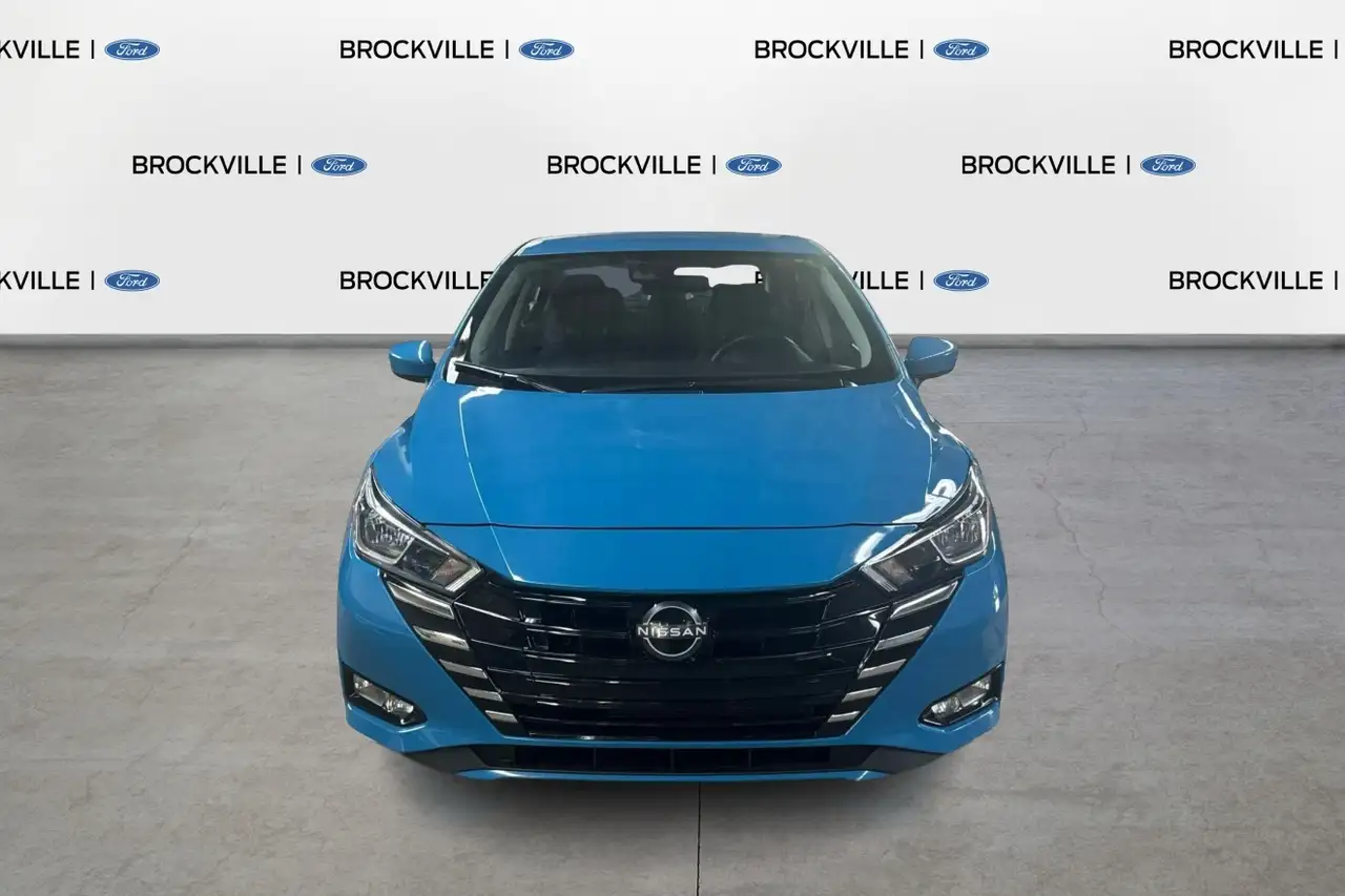 Nissan Versa fotografie Nissan Versa