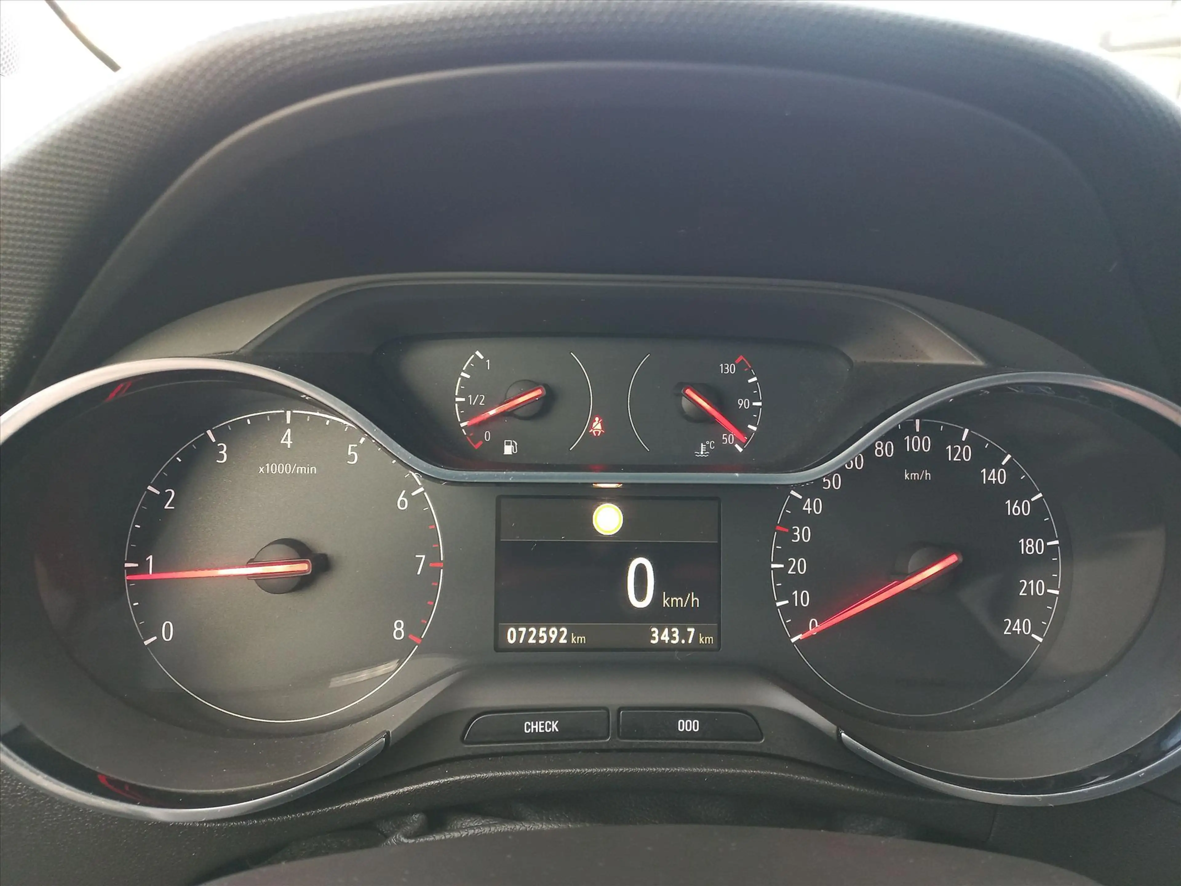 Opel Crossland X 1.2T 110pk Innovation | Navigatie by app | Lm-velg — photo 6