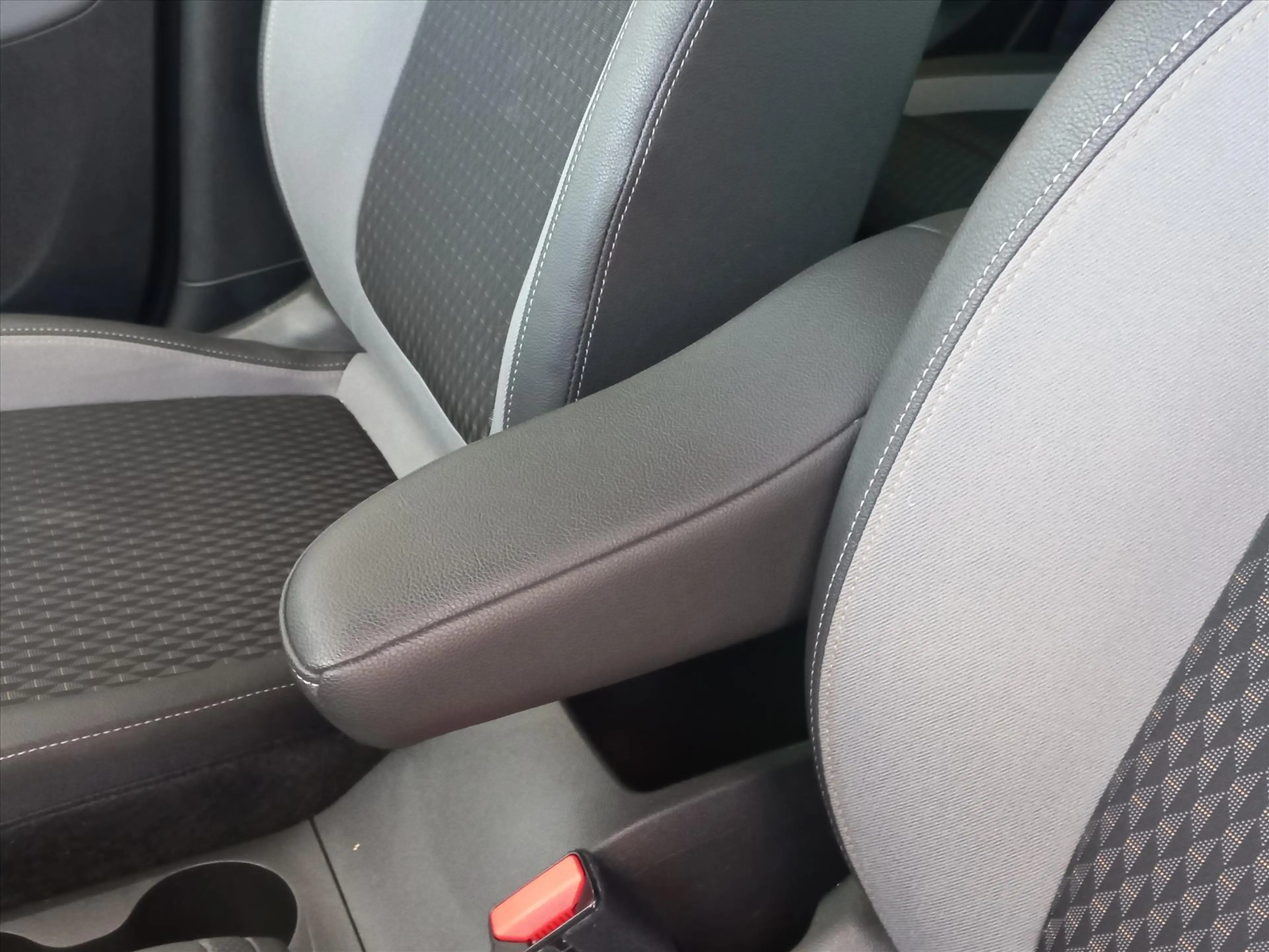 Opel Crossland X 1.2T 110pk Innovation | Navigatie by app | Lm-velg — photo 14