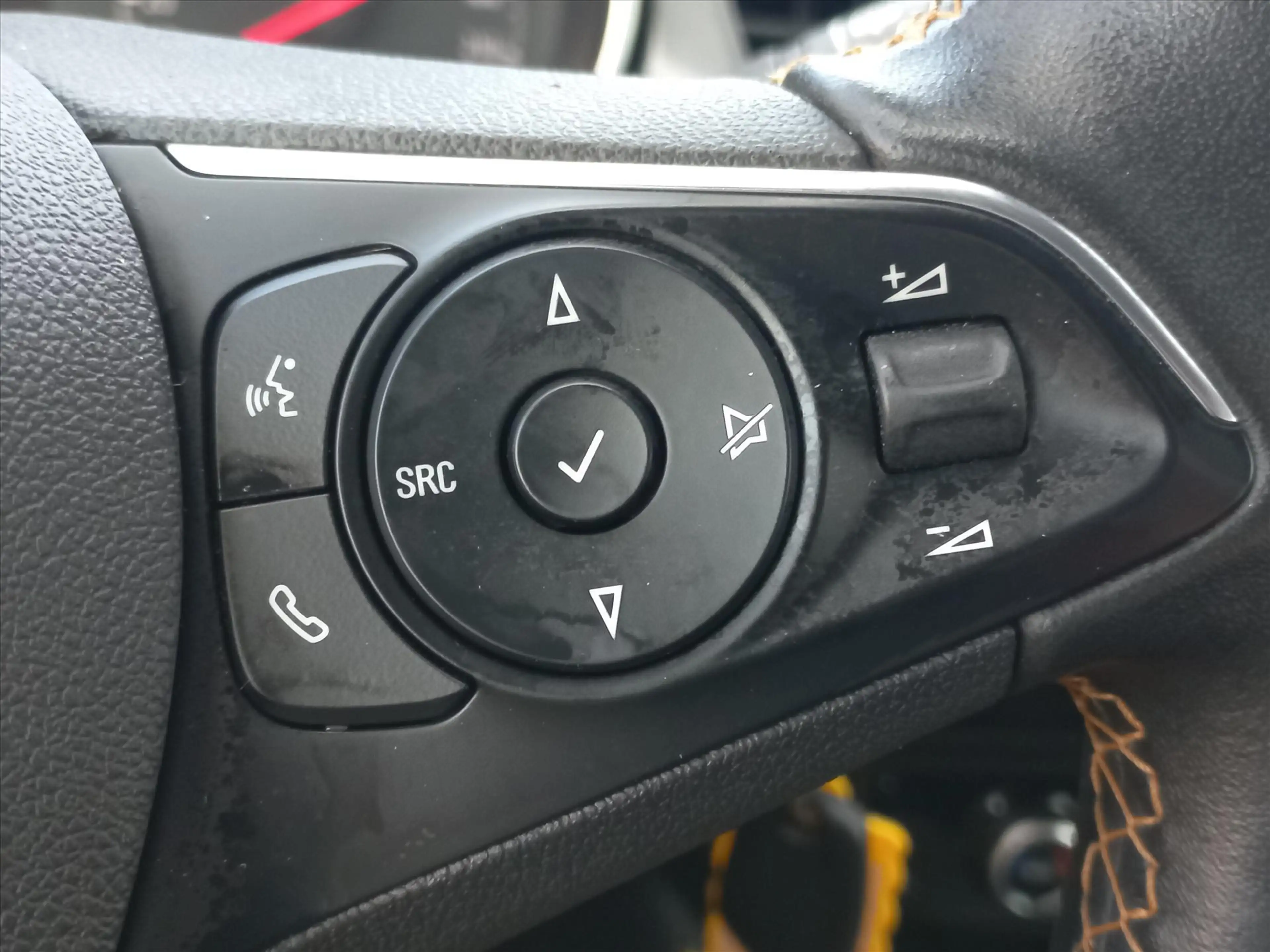 Opel Crossland X 1.2T 110pk Innovation | Navigatie by app | Lm-velg — photo 22