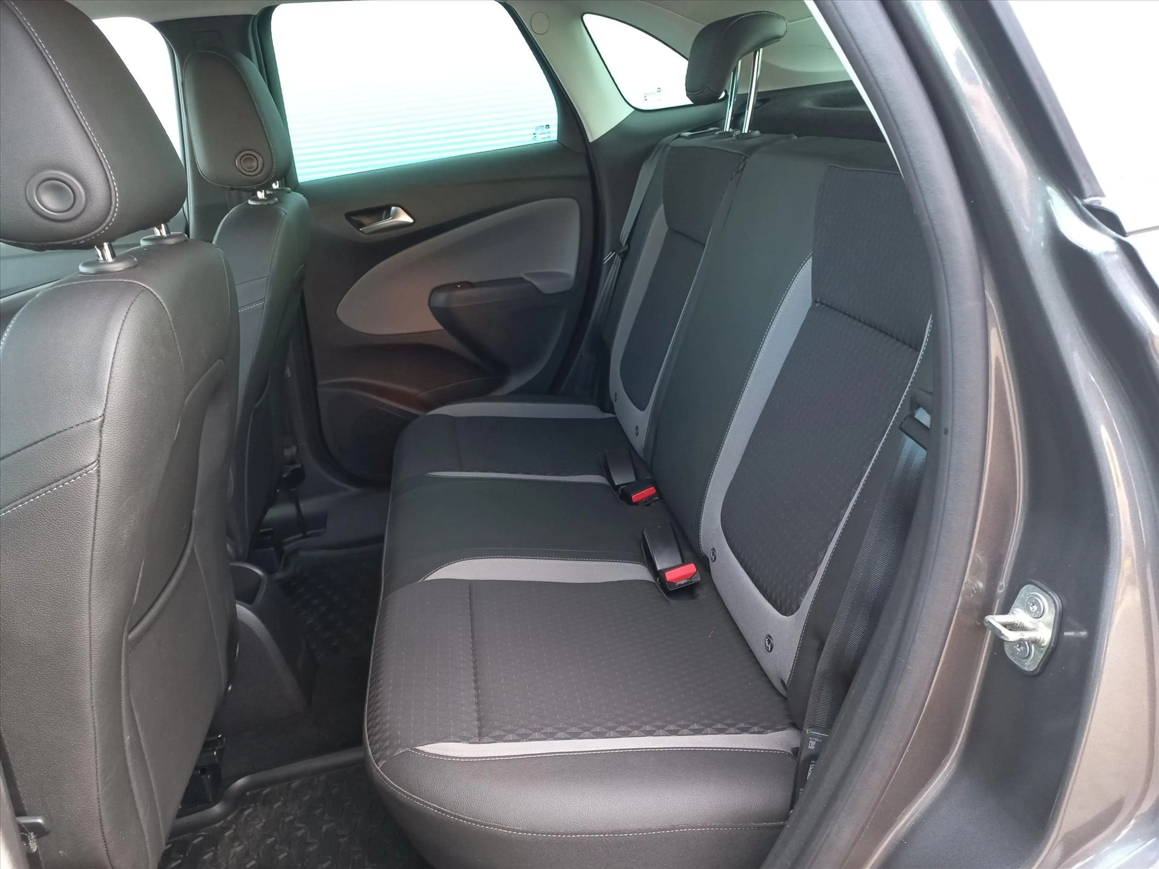 Opel Crossland X 1.2T 110pk Innovation | Navigatie by app | Lm-velg — photo 15