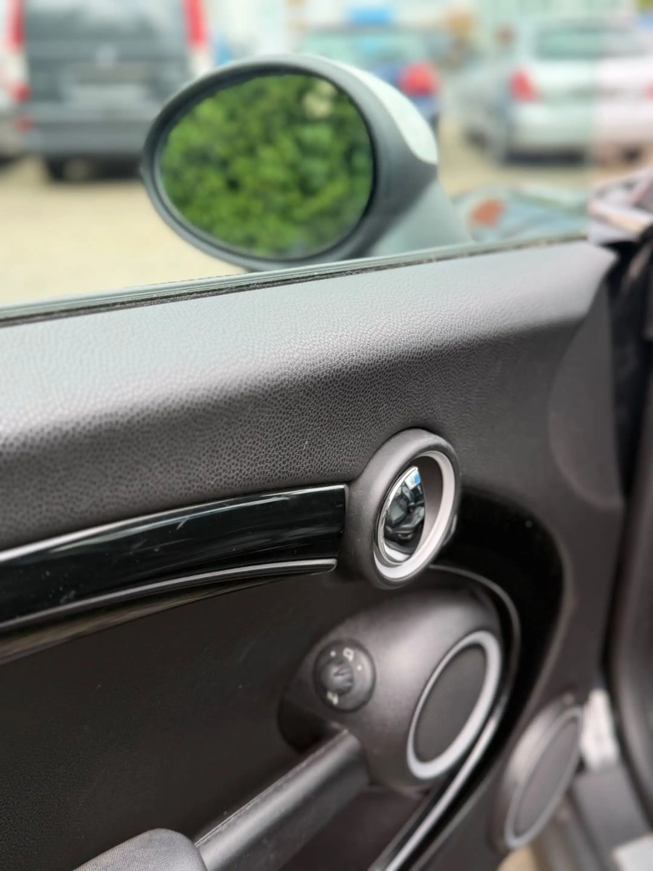 MINI Cooper S /NAVI/XENON/KLIMA/NAVI/SHZ — photo 9