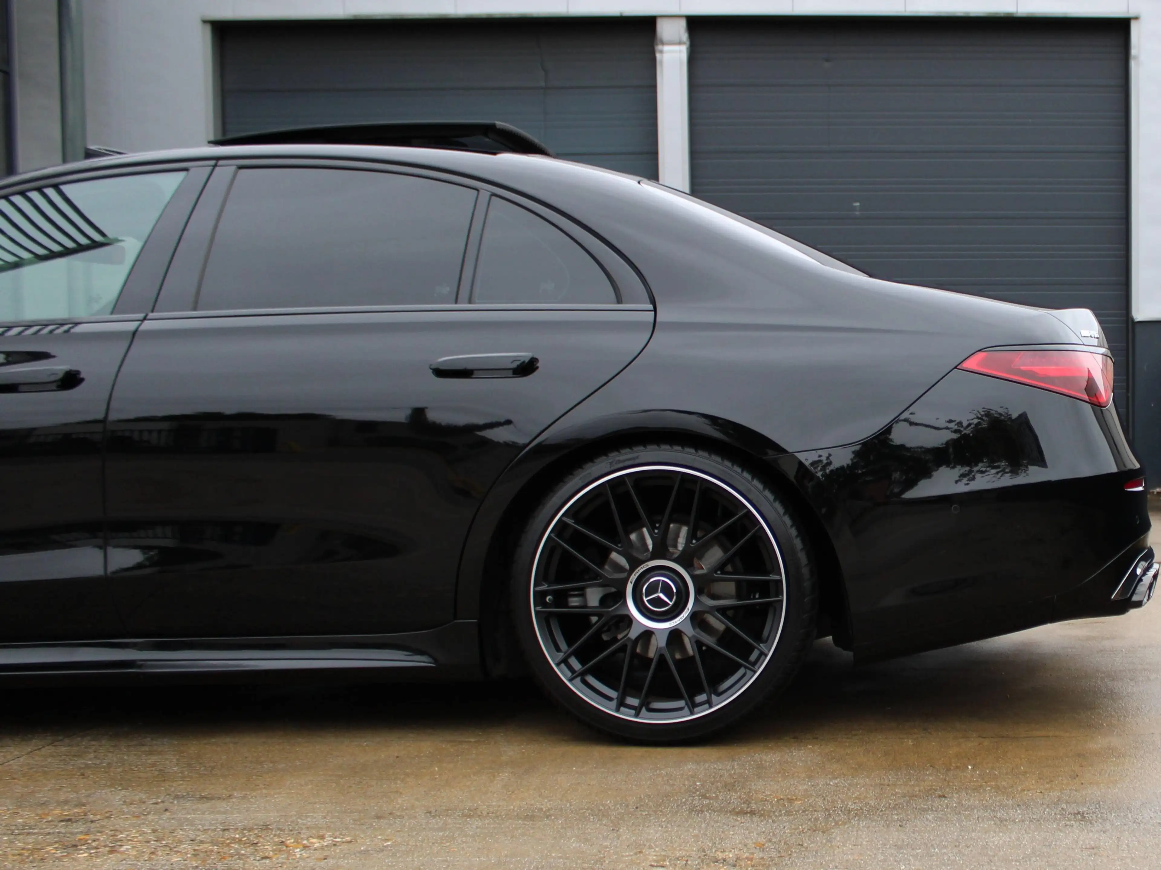 Mercedes-Benz S 400 d 4-Matic/S 63 KIT/LED/PANO/360/KEYLESS/ACC/BURMESTER — photo 7