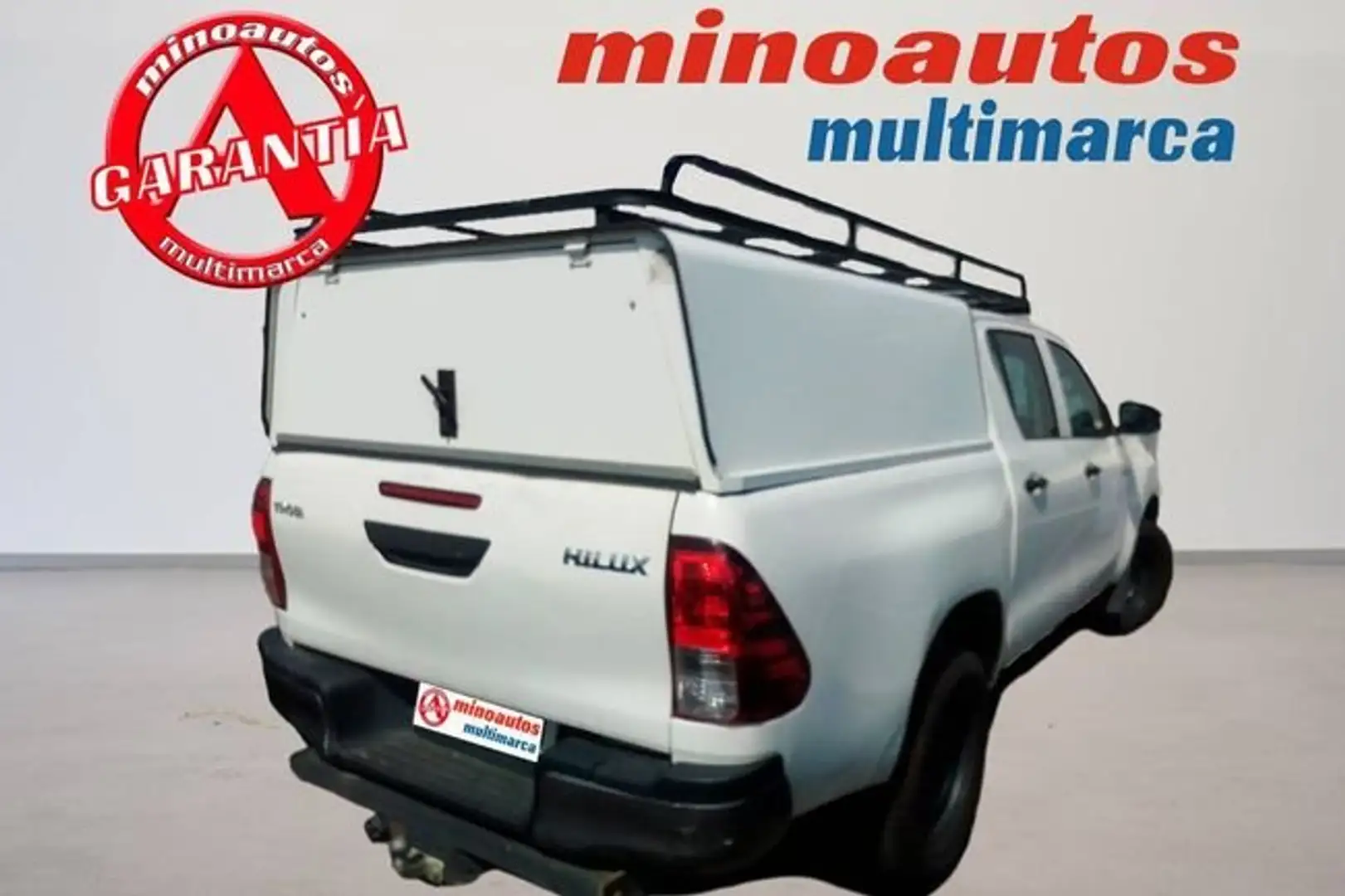 Toyota Hilux DOBLE CABINA GX 2.4 D-4D 150 CV Blanco - 2