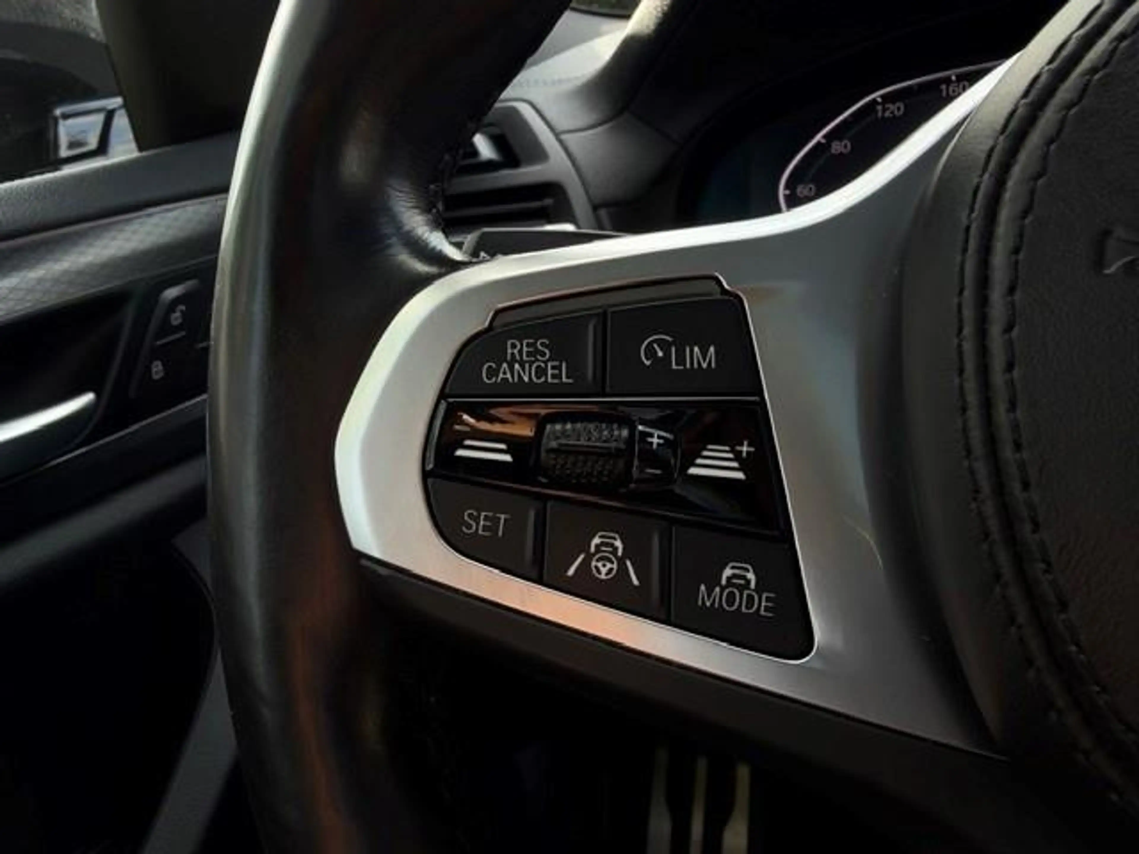BMW iX3 High Executive — photo 10