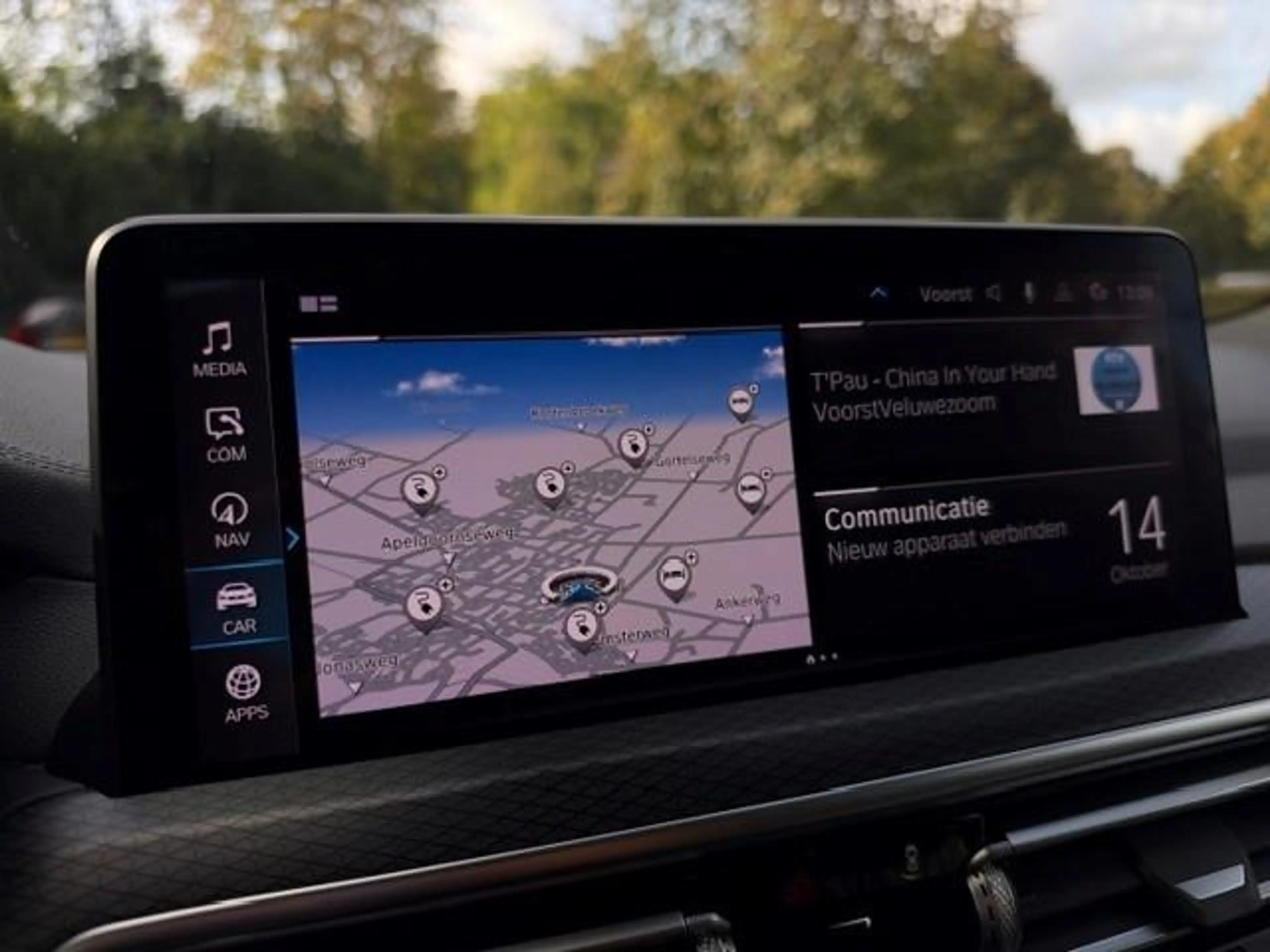 BMW iX3 High Executive — photo 21