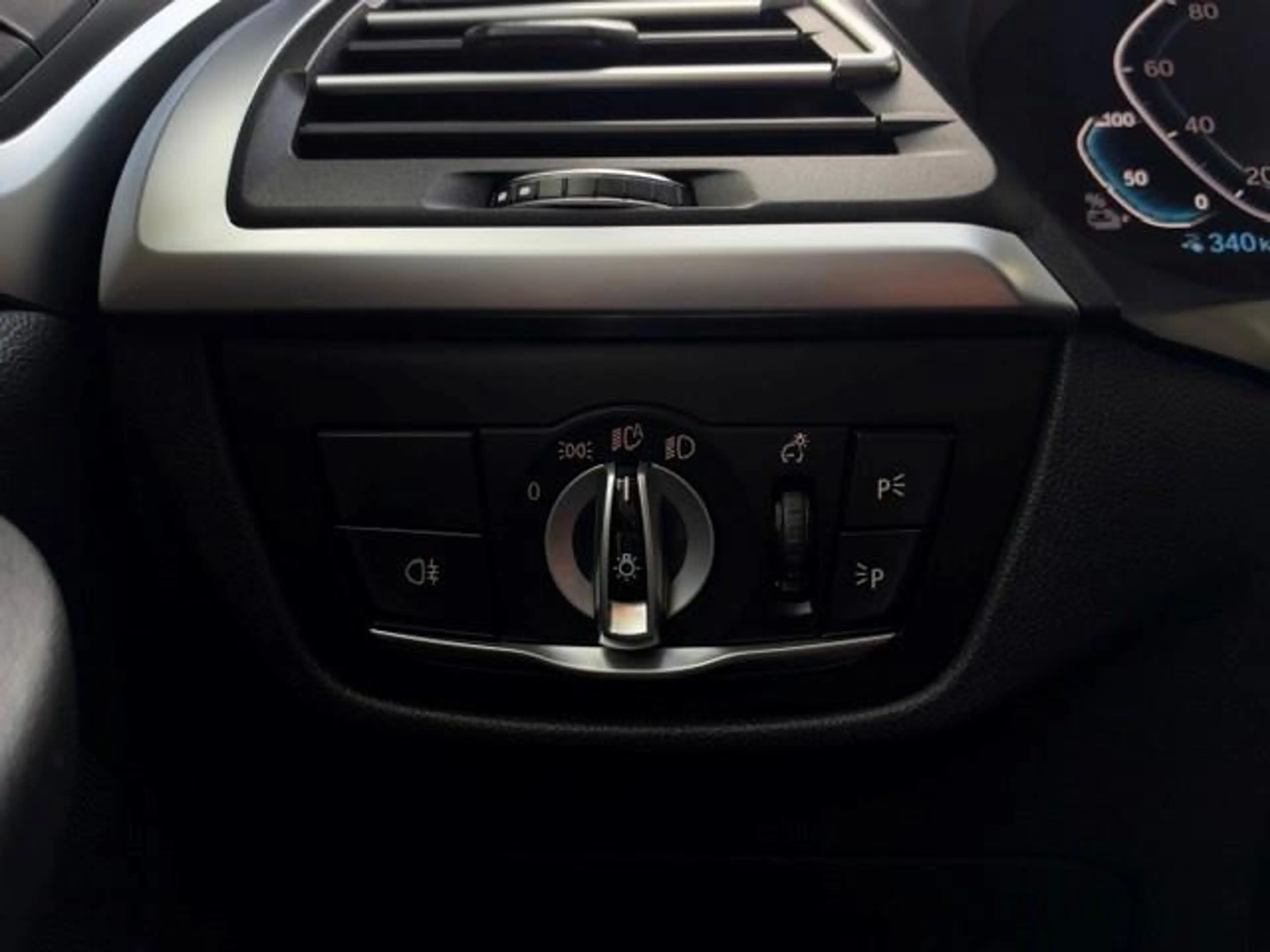 BMW iX3 High Executive — photo 12