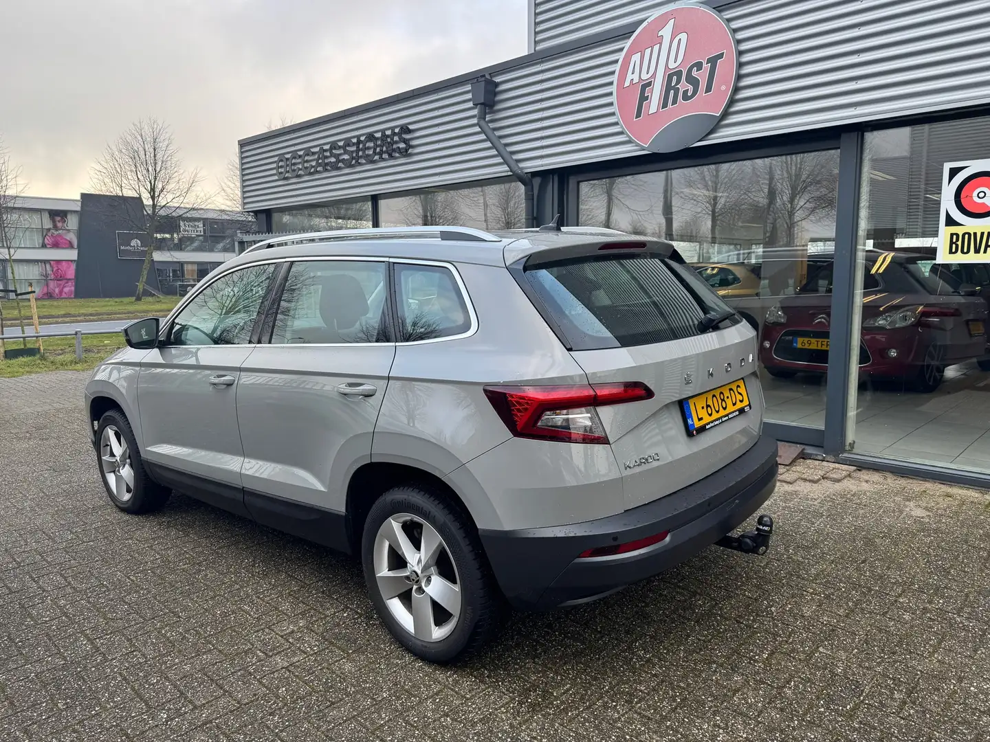 Skoda Karoq 1.0 TSI Business Edition Plus / eerste eigenaar / Grey - 2