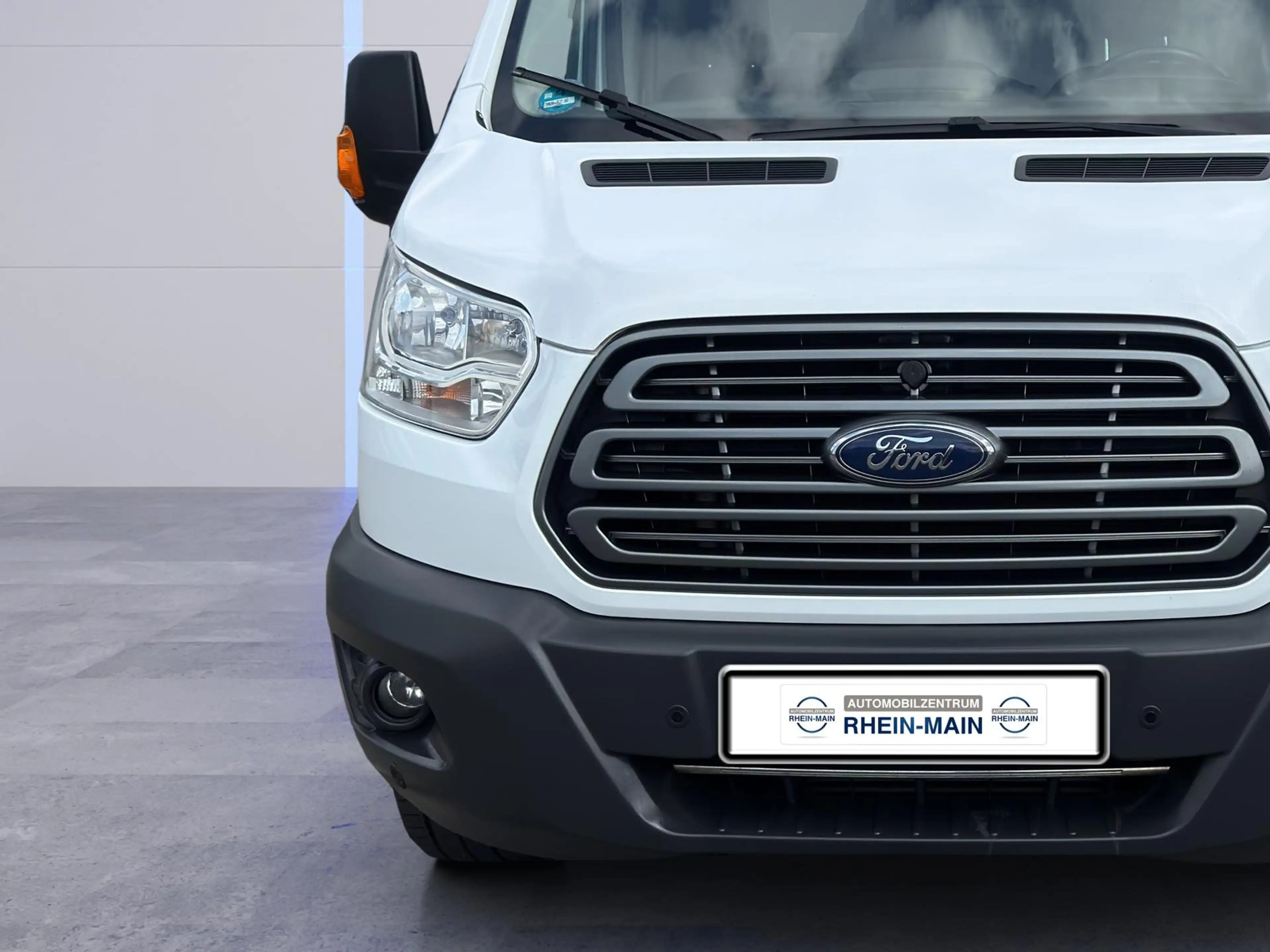 Ford Transit 350 L4 Trend AHK 2.8T — photo 8