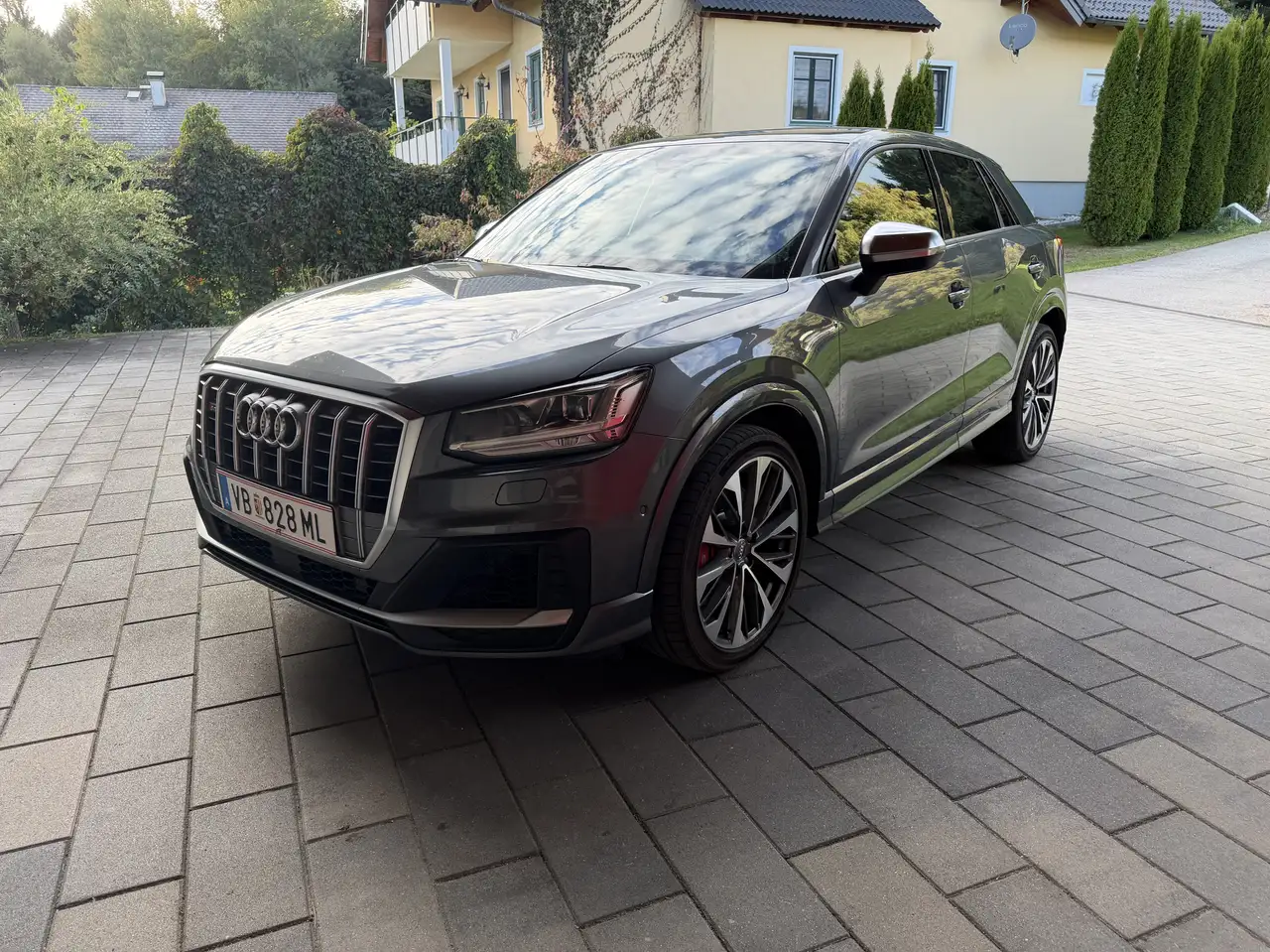 Audi SQ2