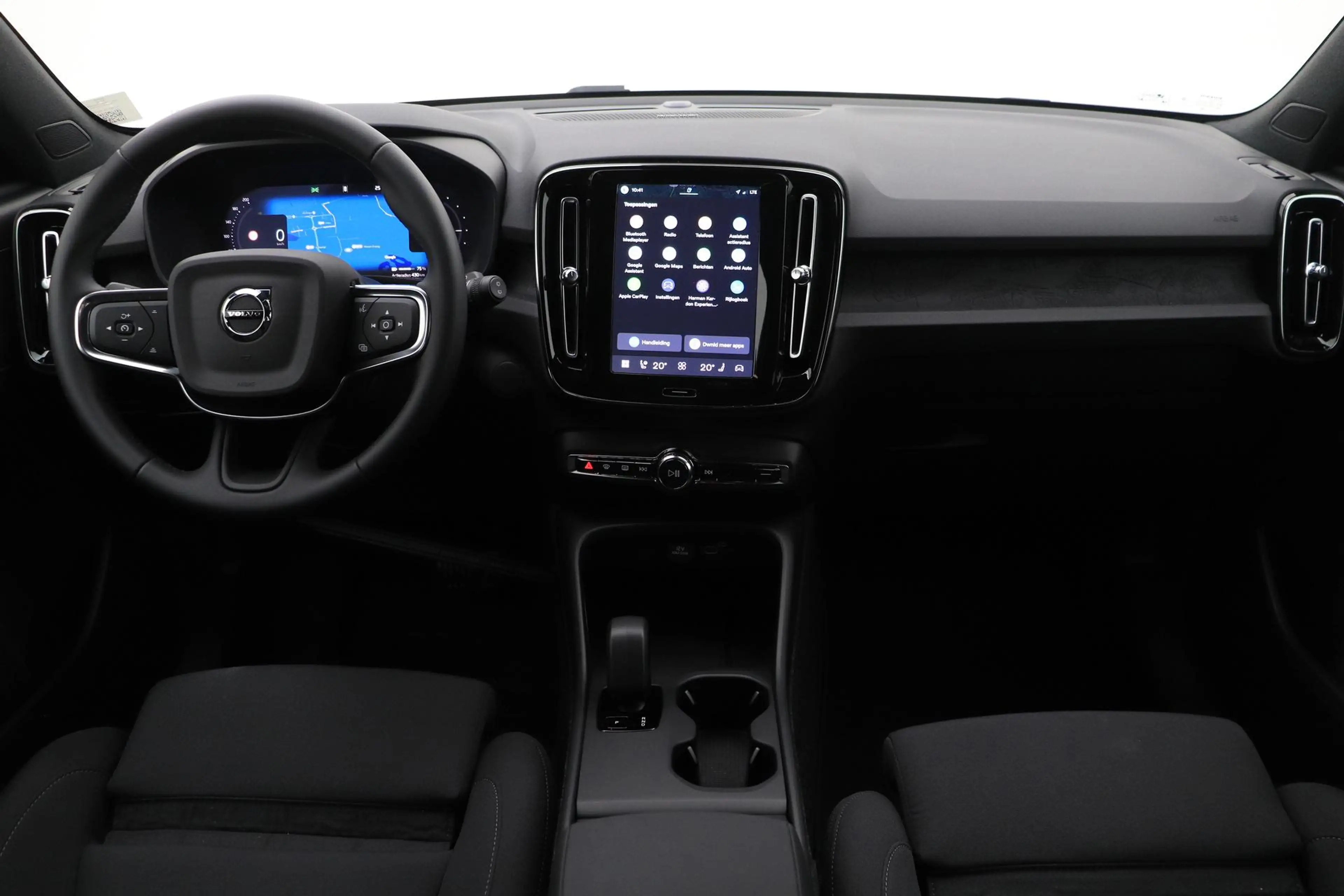 Volvo EX40 Single Motor Extended Range Plus 82 kWh | ACC | Ha — photo 4