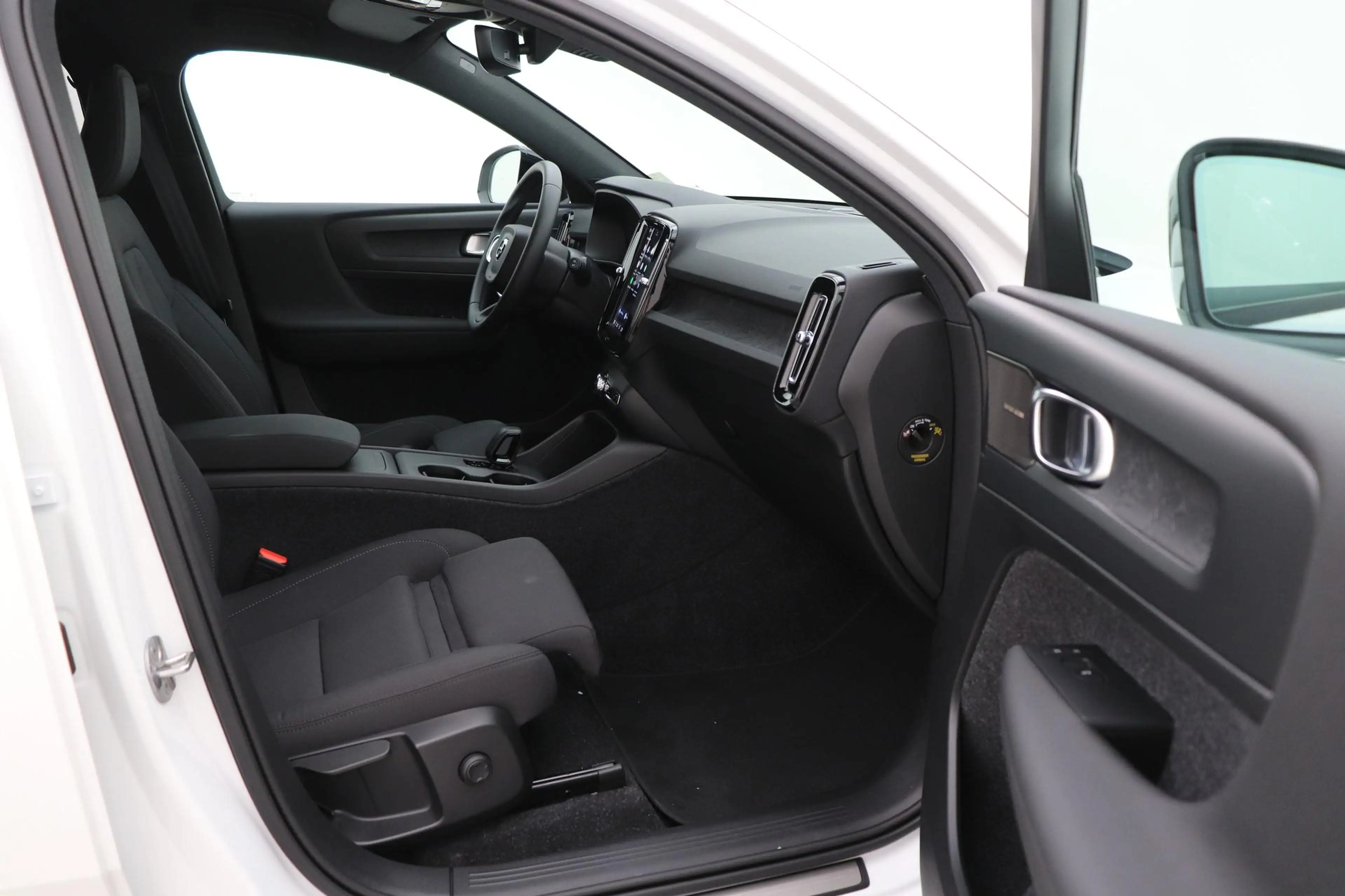 Volvo EX40 Single Motor Extended Range Plus 82 kWh | ACC | Ha — photo 5