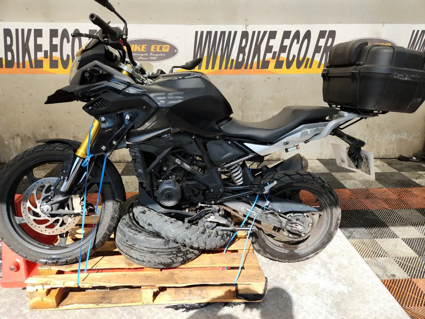 BMW G 310 GS Fekete - 2