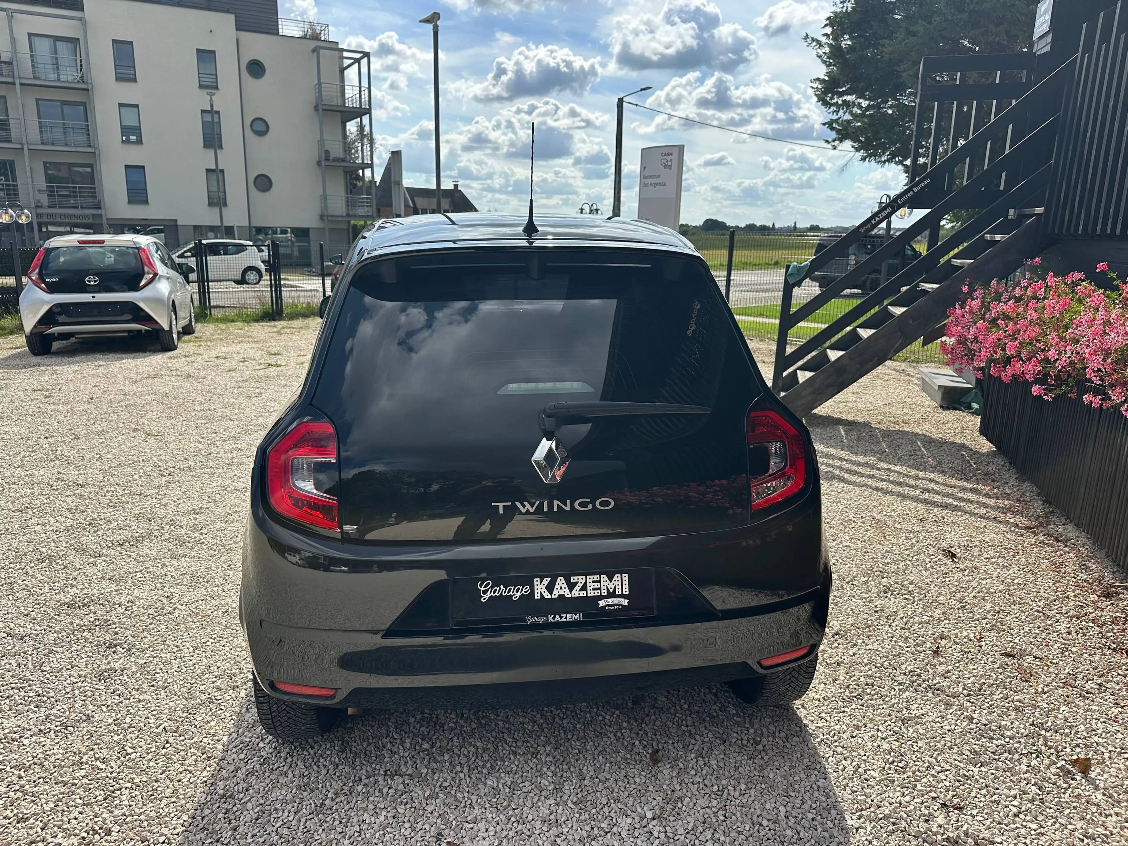 Renault Twingo Twingo 1.0i  * ECRAN - CARPLAY - 110.893 KM  * — photo 6
