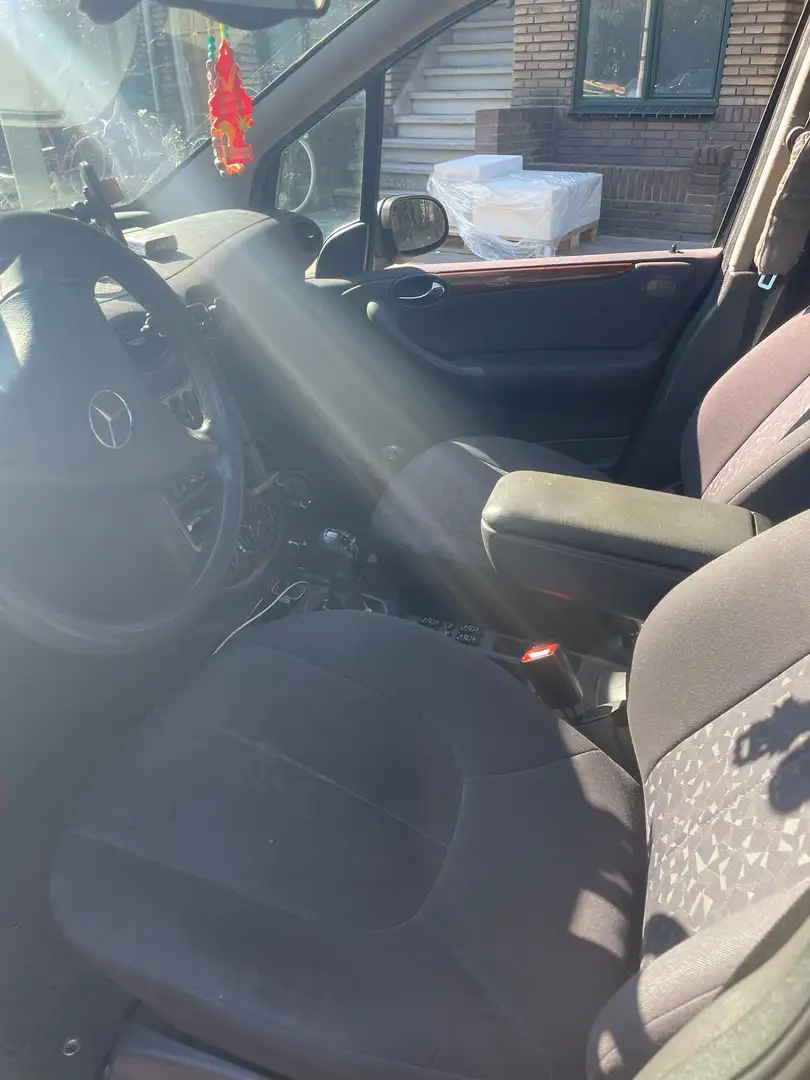 Mercedes-Benz A 140 Elegance Zwart - 2