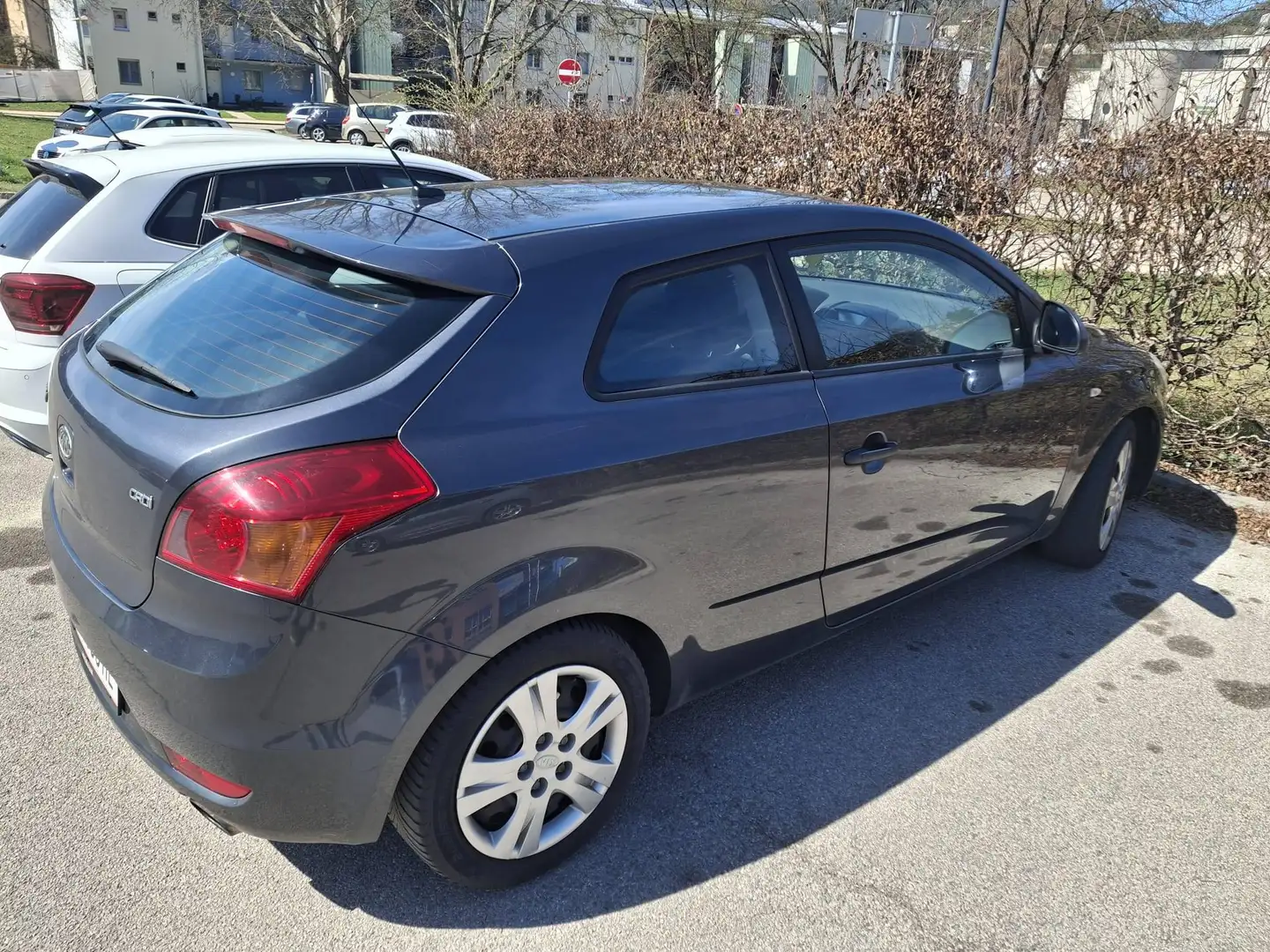 Kia ProCeed / pro_cee'd pro cee'd 1,6 CRDi Cool Cool Grau - 2