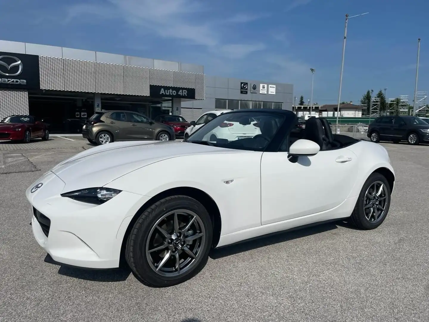 Mazda MX-5 1.5L Skyactiv-G Exclusive-Line Weiß - 1