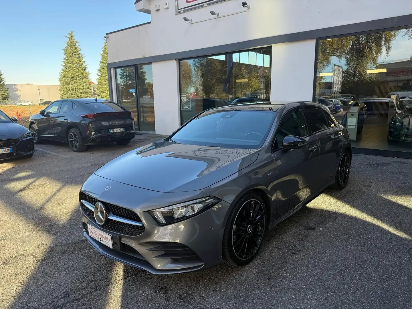 Mercedes-Benz A 200 Classe A Premium Night edition auto Grigio - 2