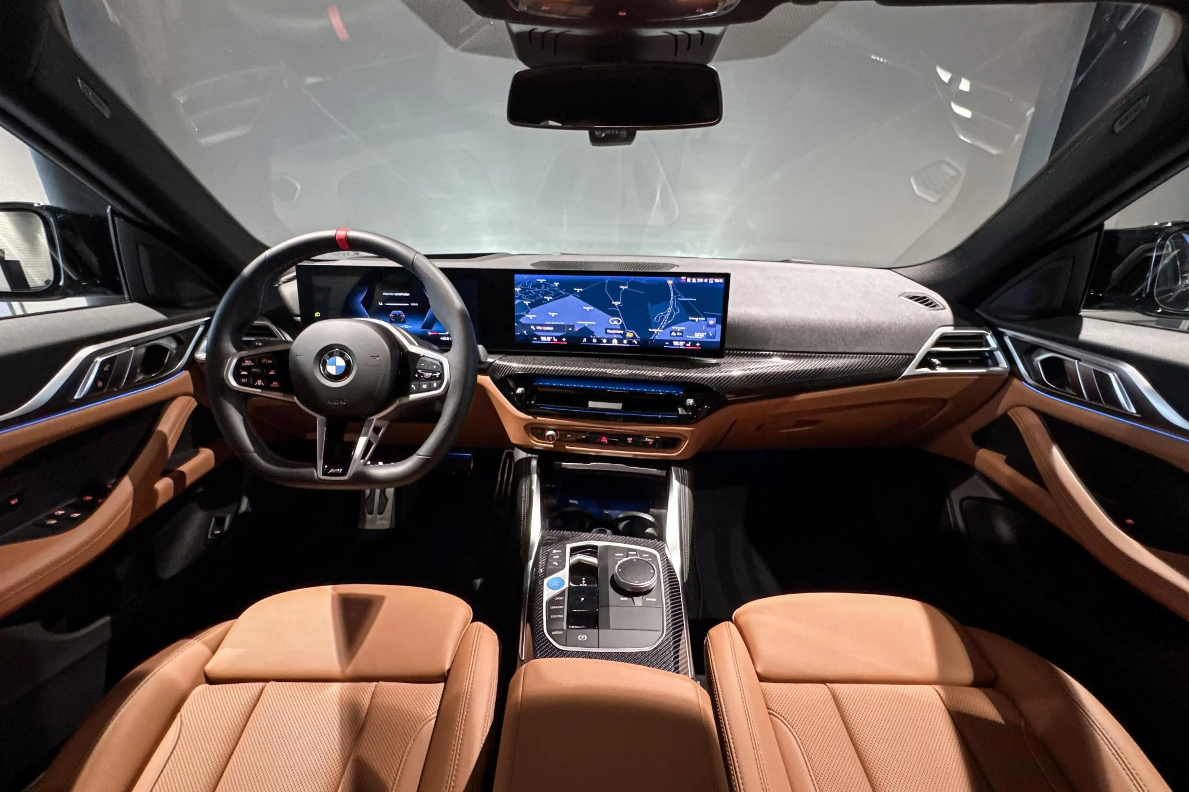 BMW i4 M60 84 kWh | M Sport | Stoelverwarming | Achteruit — photo 12