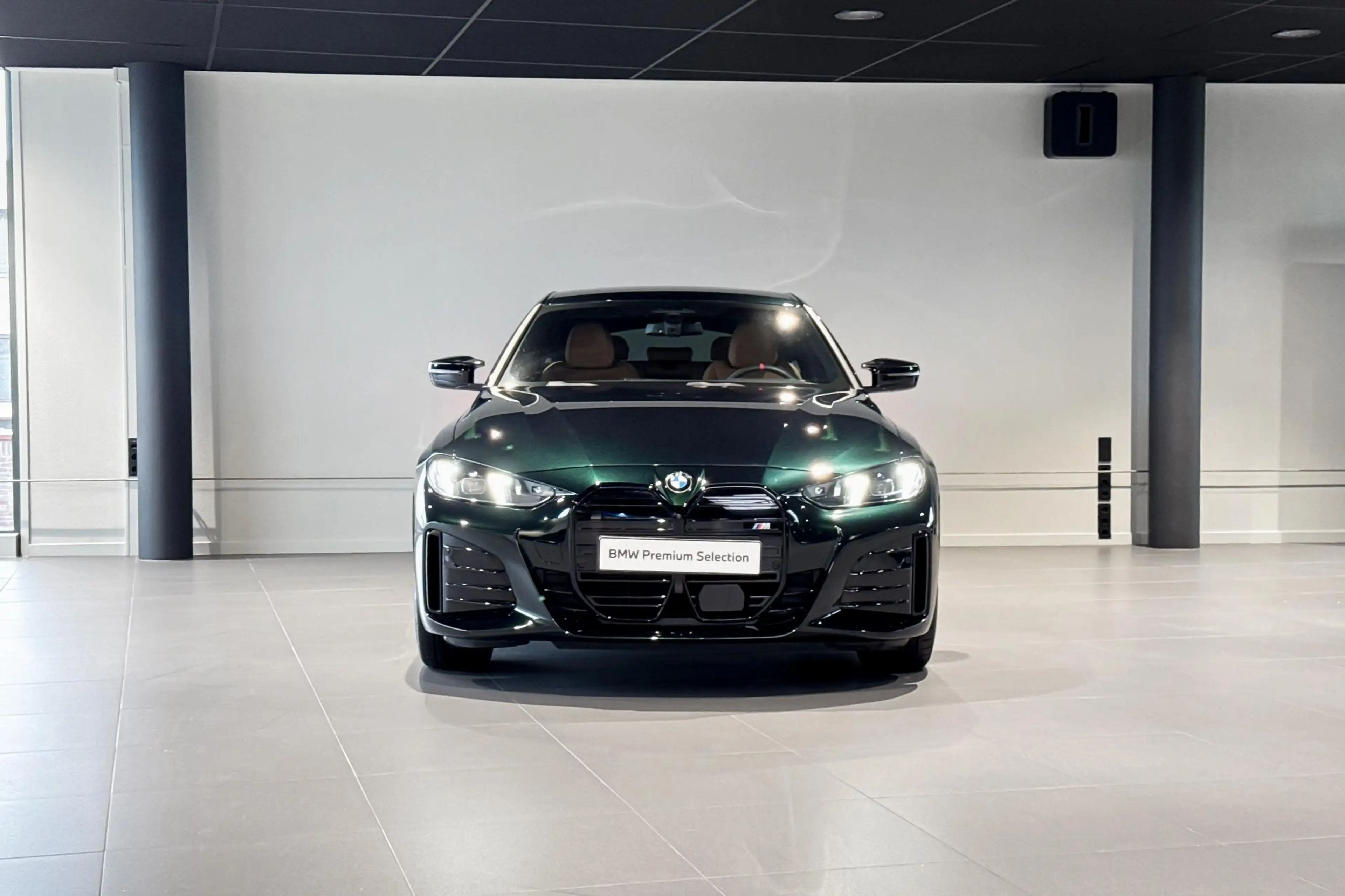 BMW i4 M60 84 kWh | M Sport | Stoelverwarming | Achteruit — photo 5