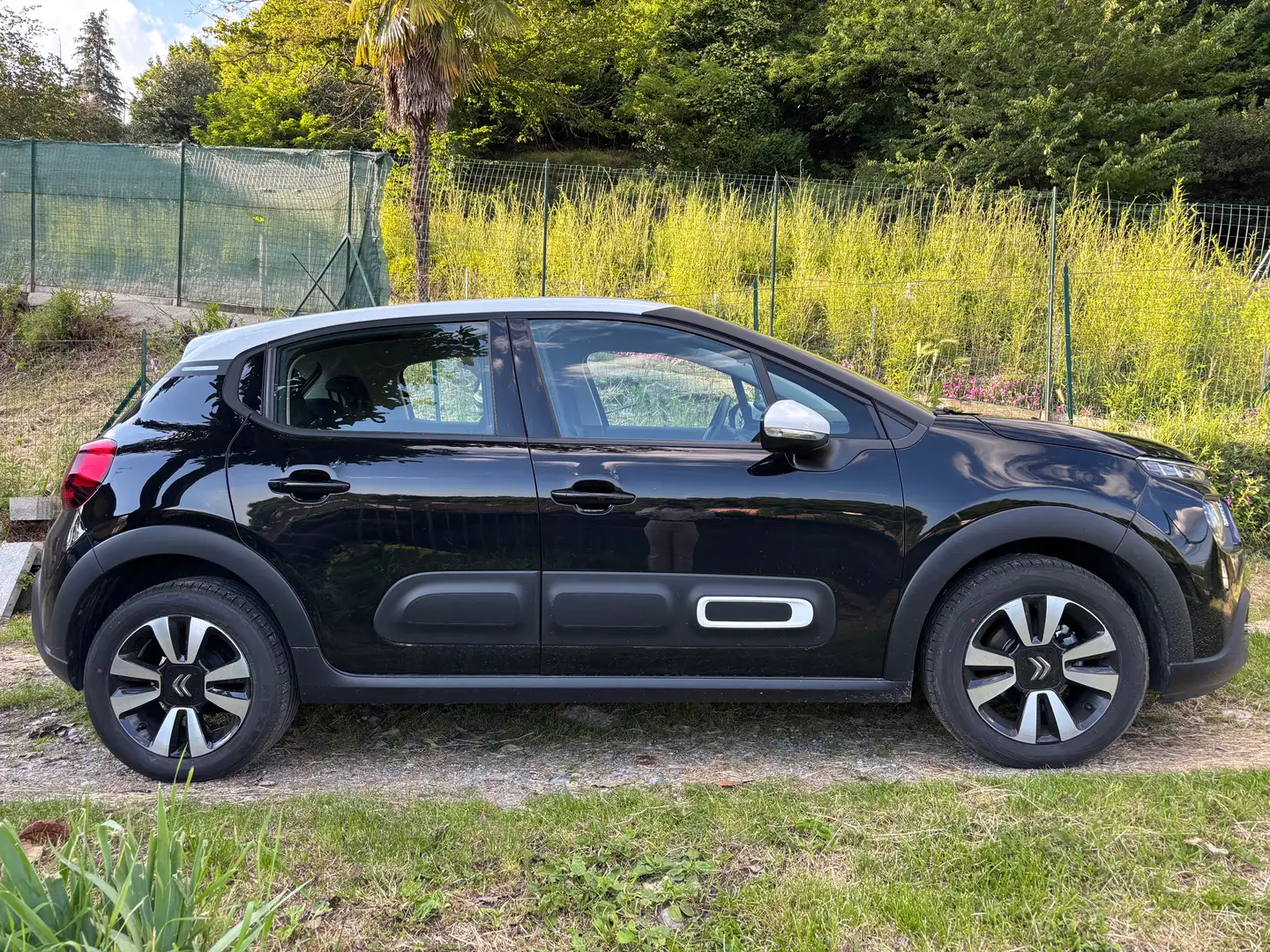 Citroen C3 C3 III 2017 1.2 puretech Shine Pack s Nero - 1