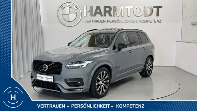 Volvo XC90 B5 AWD *Plus Dark*5-Sitzer*
