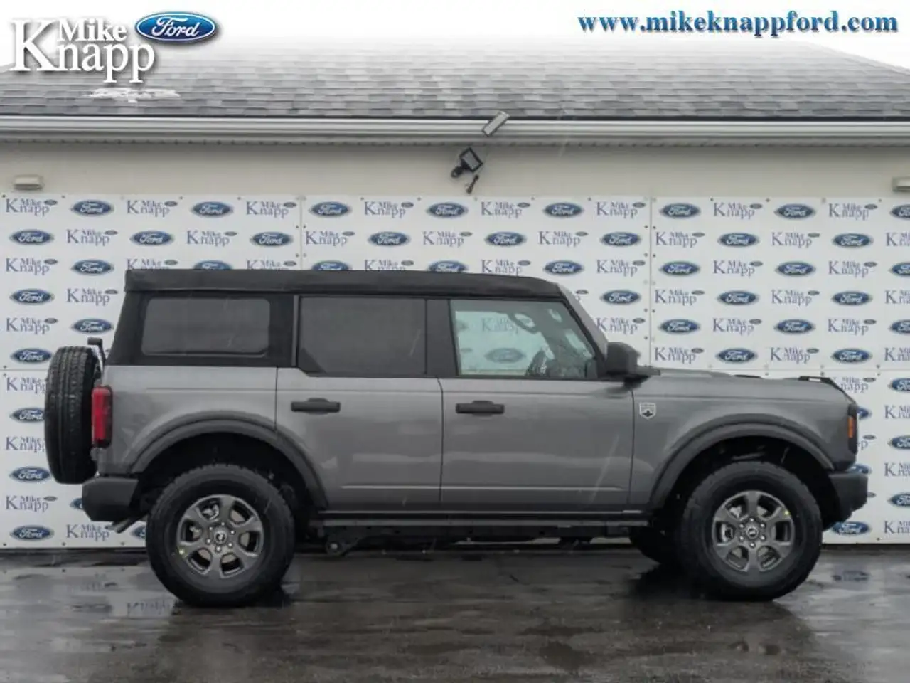 Ford Bronco снимка Ford Bronco