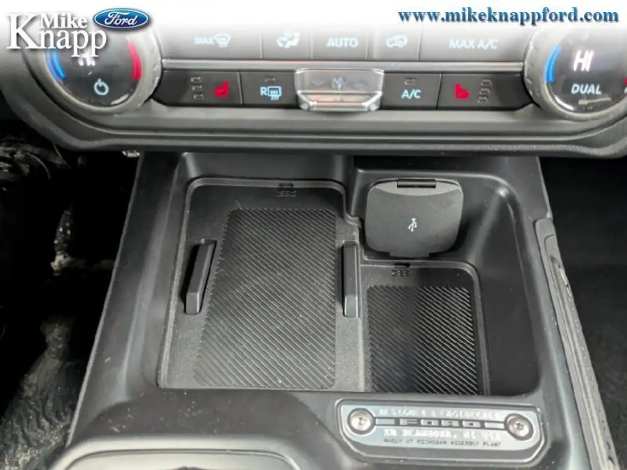Ford Bronco снимка Ford Bronco