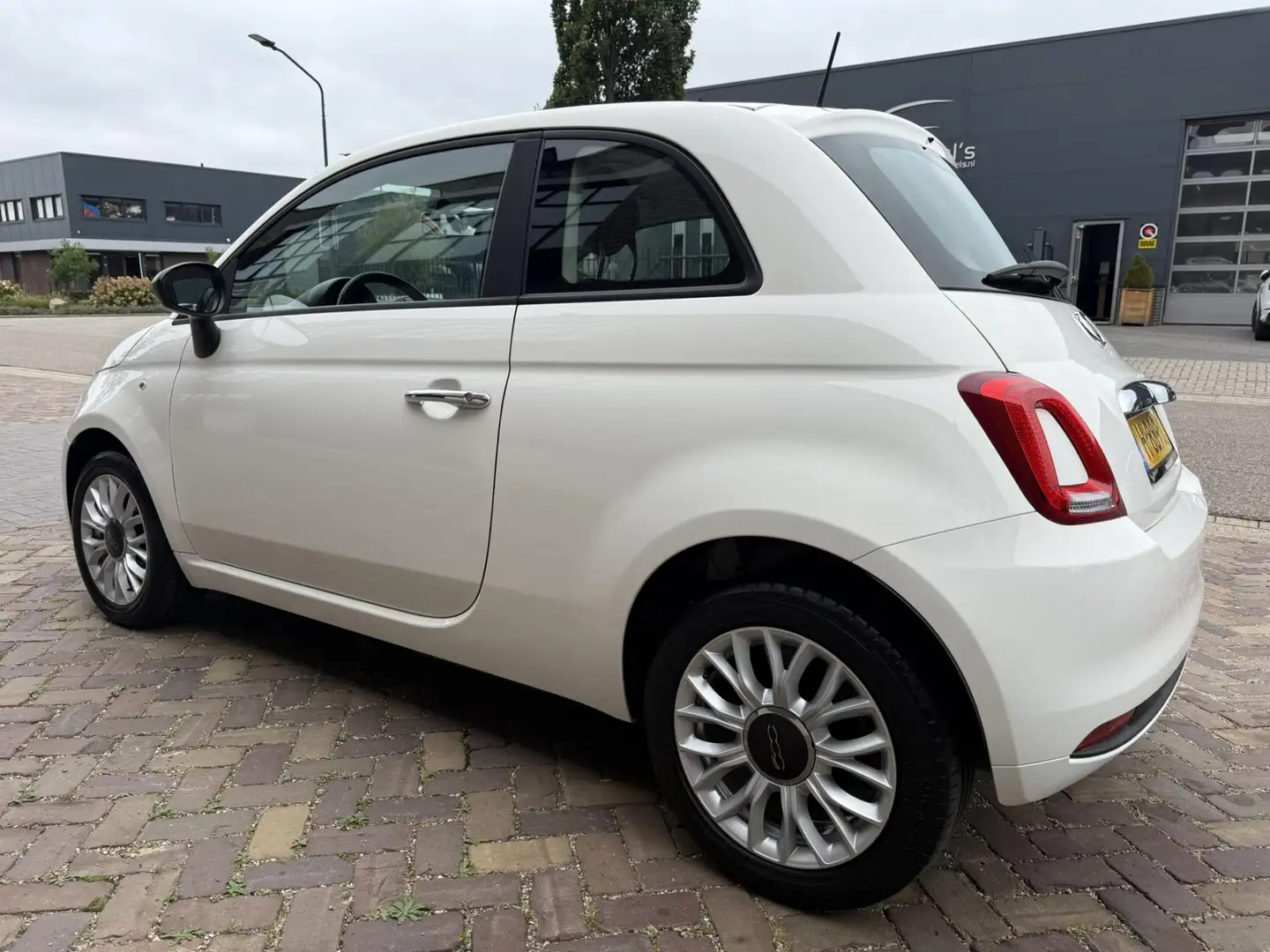 Fiat 500 1.2 Young / Navigatie / 4-Cilinders / 1e Eigenaar Wit - 2