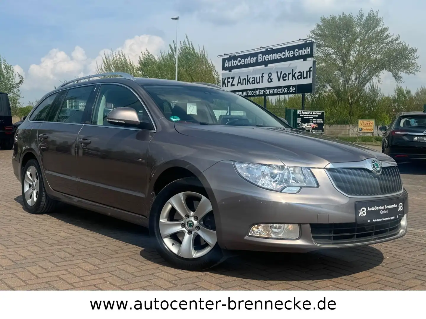 Skoda Superb 1.8 Combi Ambition Beige - 1