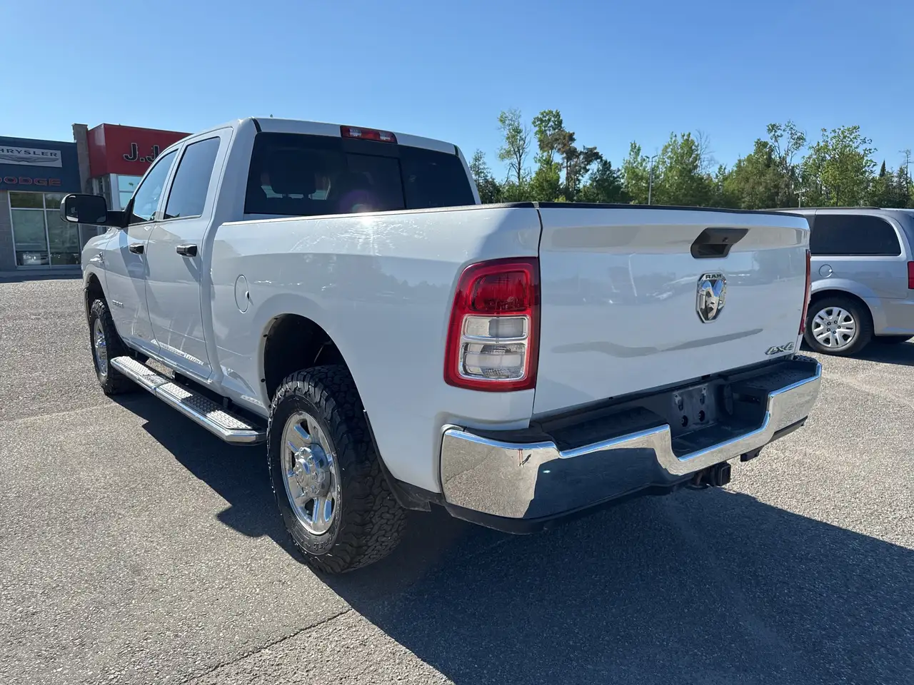 RAM 2500 снимка RAM 2500