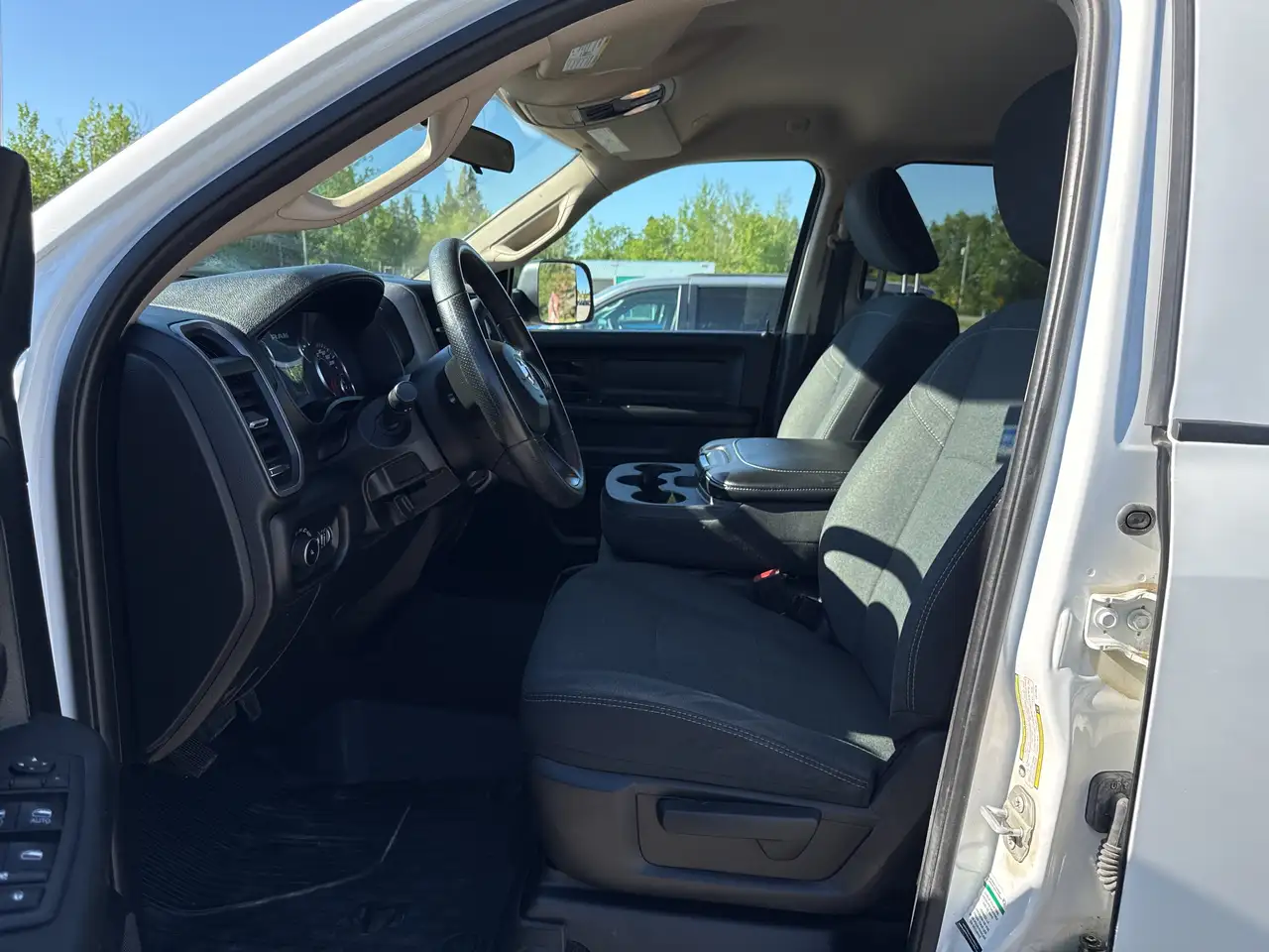 RAM 2500 снимка RAM 2500