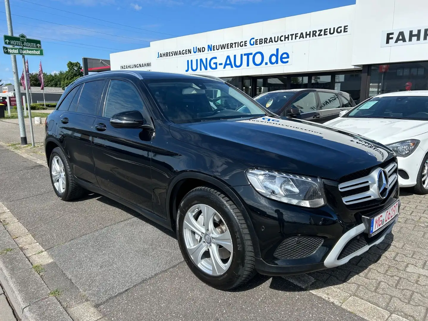 Mercedes-Benz GLC 250 d 4Matic SCHIEBEDACH NAVI 18 ZOLL usw. Noir - 2
